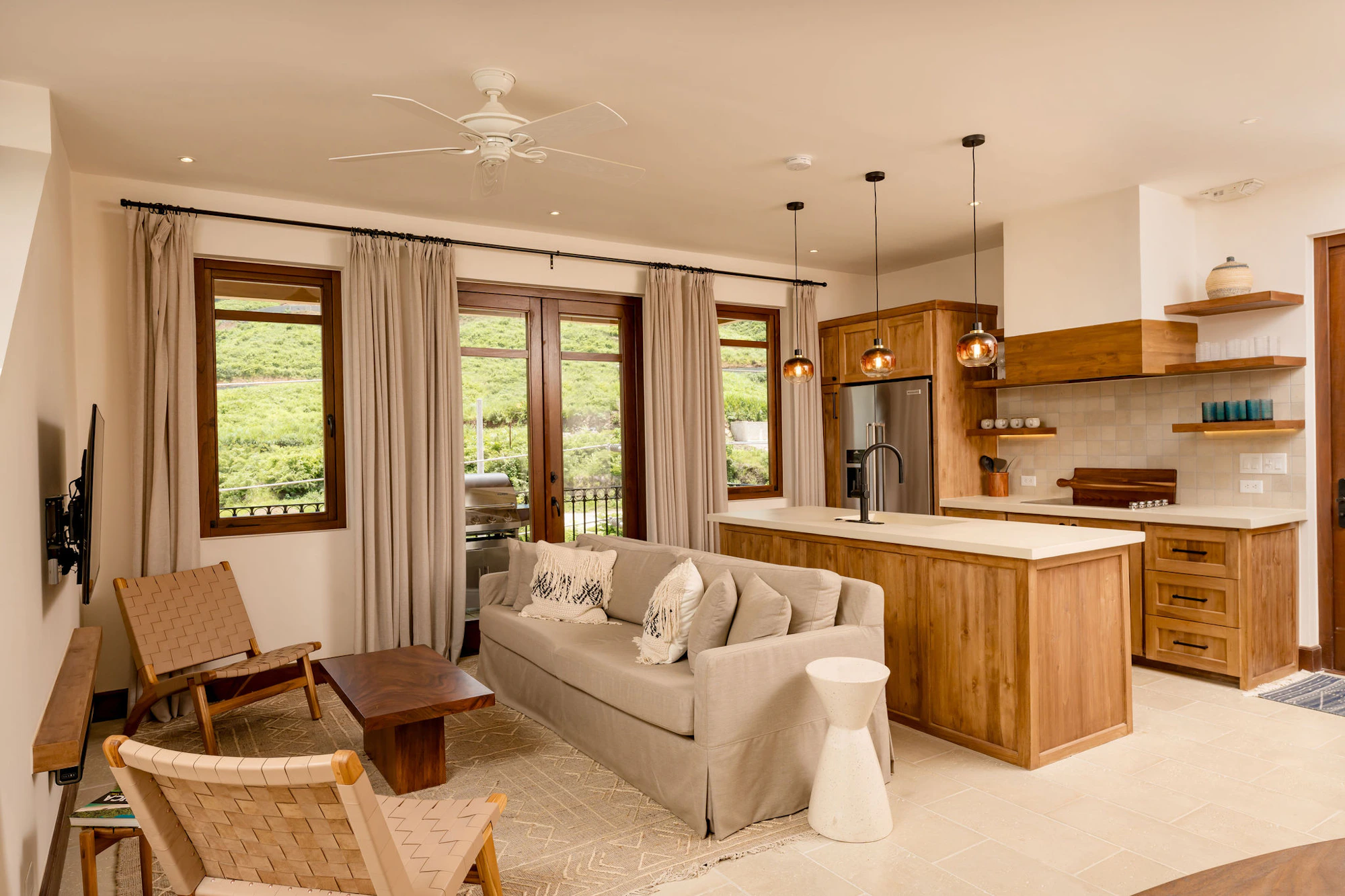 Flat | 205 Plaza Pienza