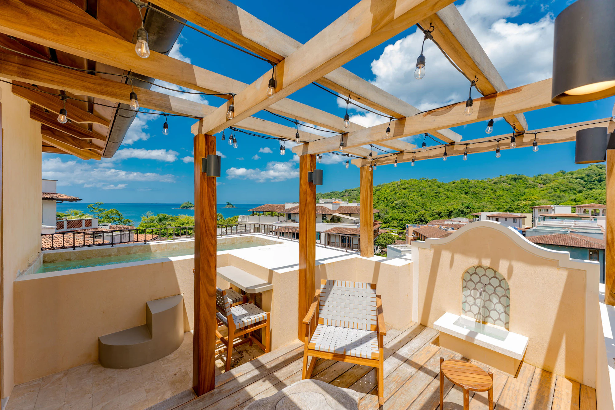 Flat | 205 Plaza Pienza