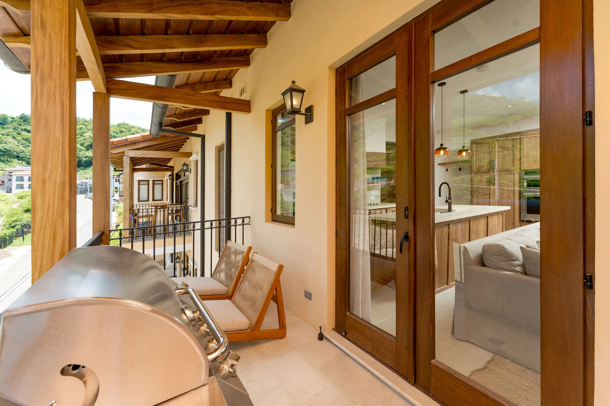 Flat | 205 Plaza Pienza