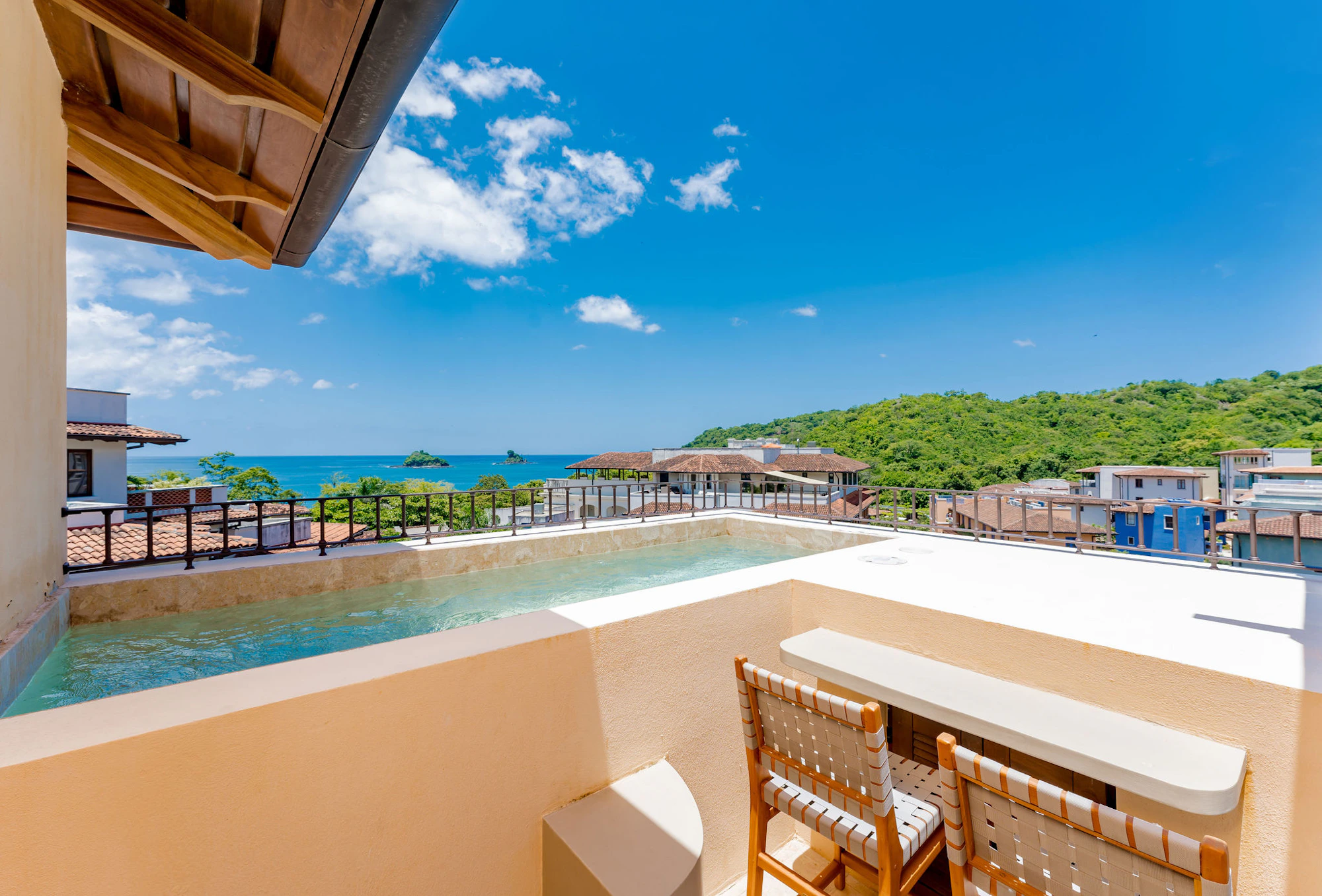 Flat | 205 Plaza Pienza