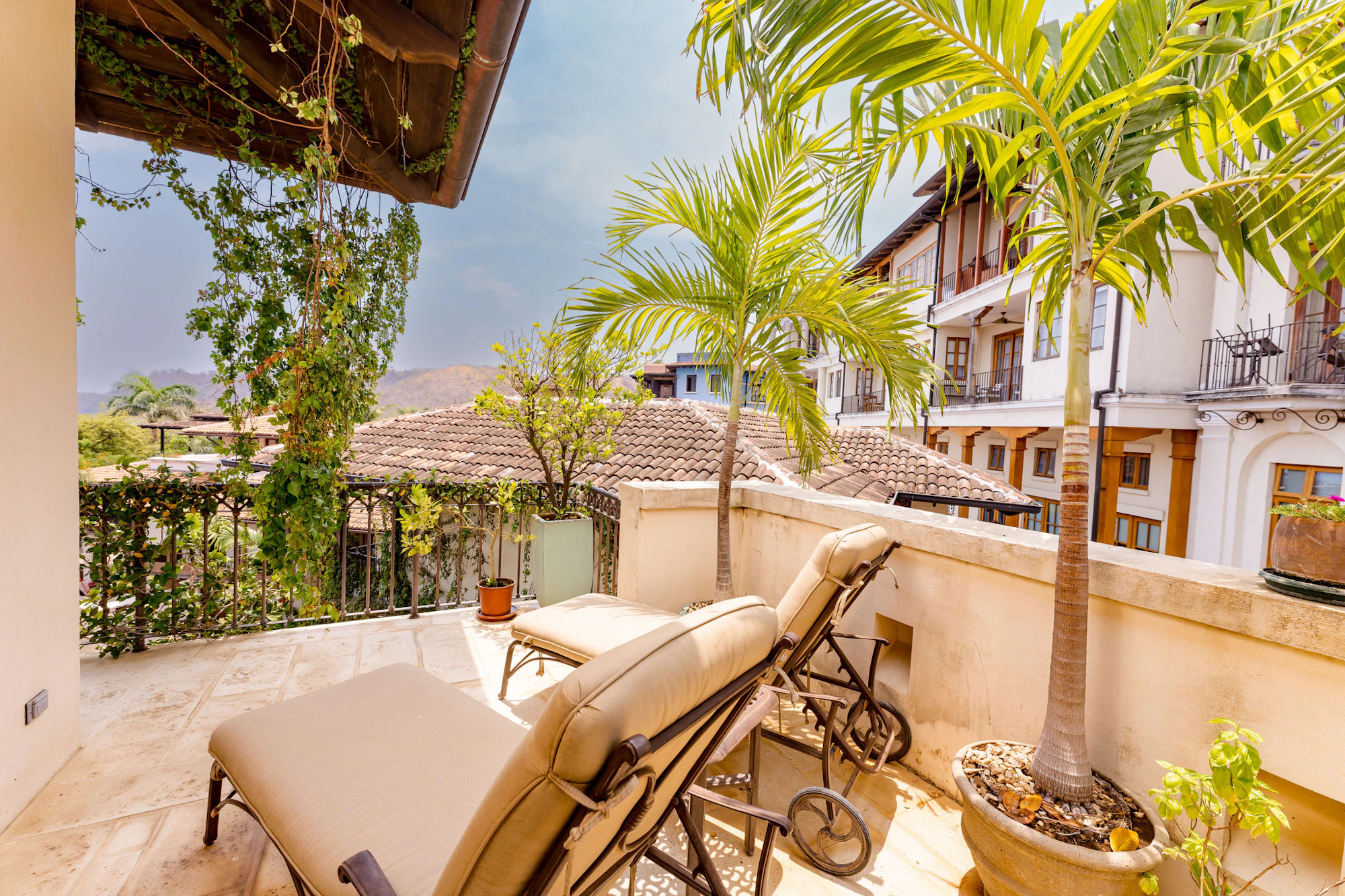 Casa Pinita | 24 Calle la Ronda