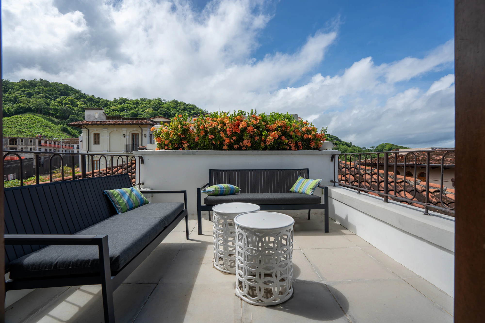 9 Calle la Ronda | 2 Bedroom