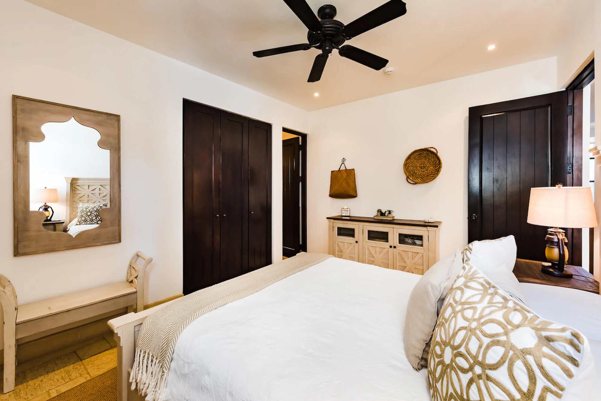 Flat | 18 Avenida La Antigua