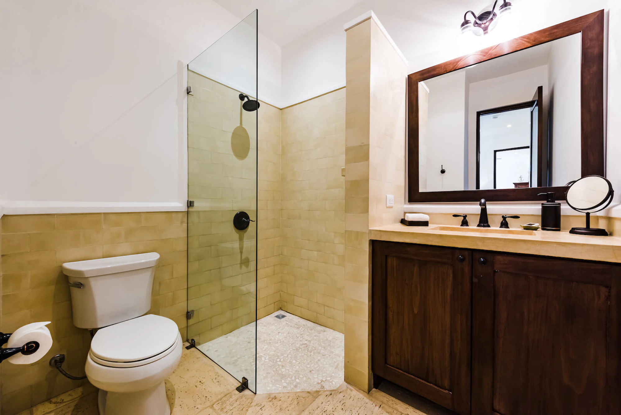 Flat | 18 Avenida La Antigua