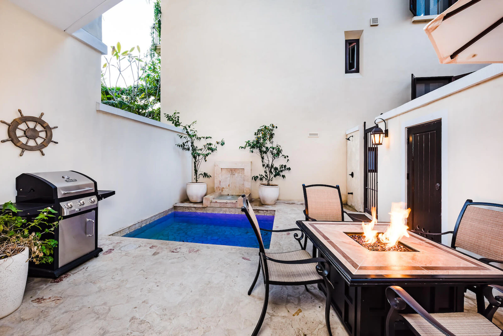 Flat | 18 Avenida La Antigua