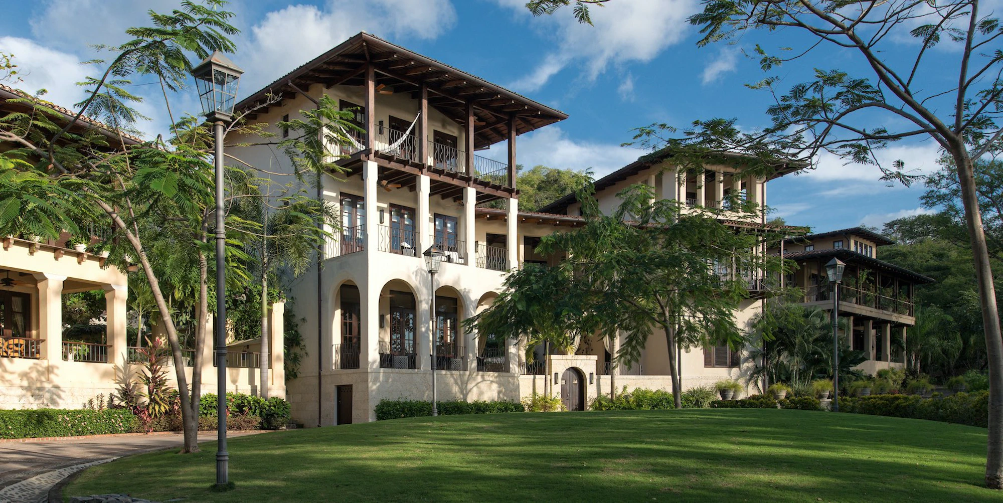 Casa Brewer | 19 Paseo del Mar