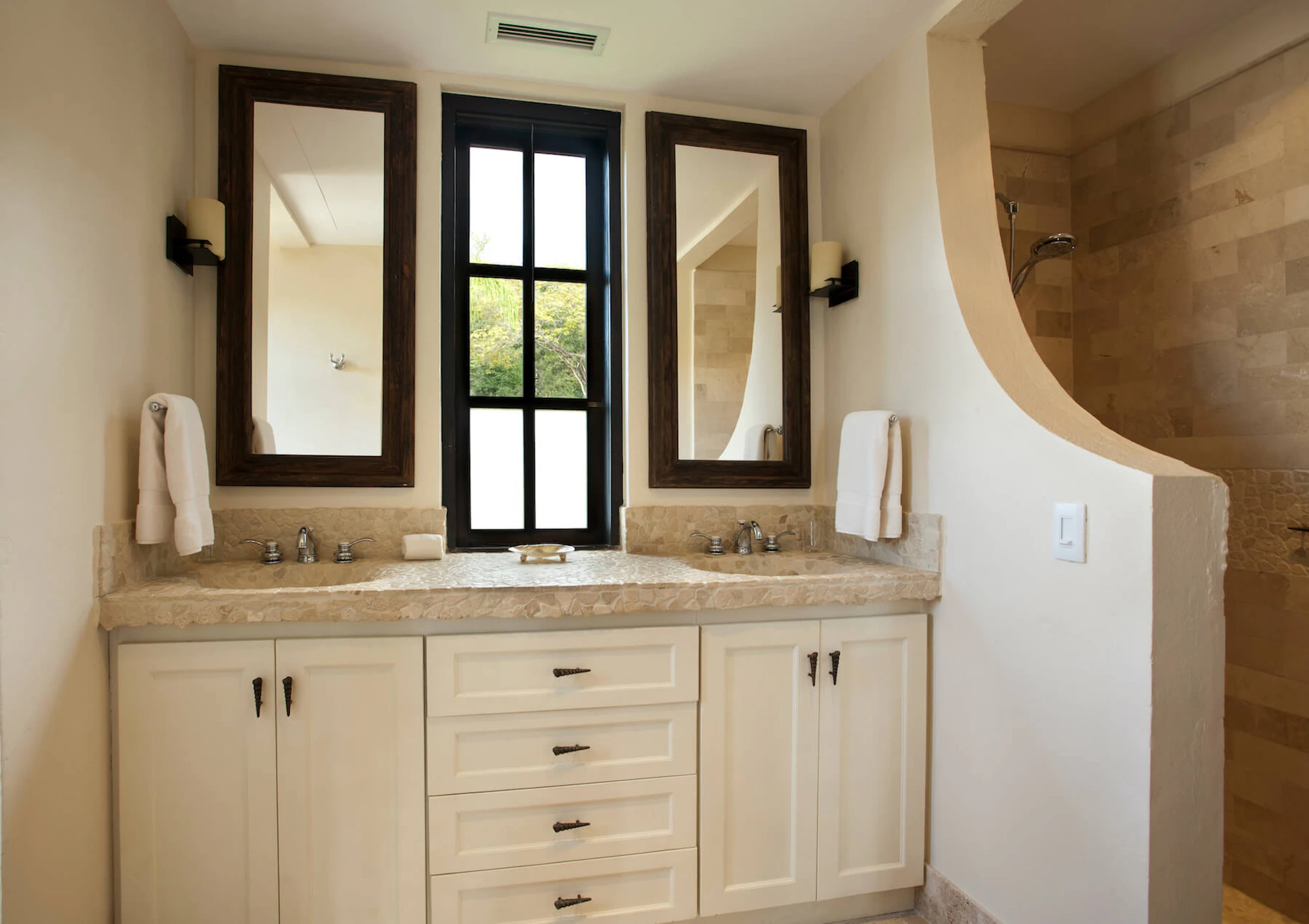 StuCasa | 21 Paseo del Mar