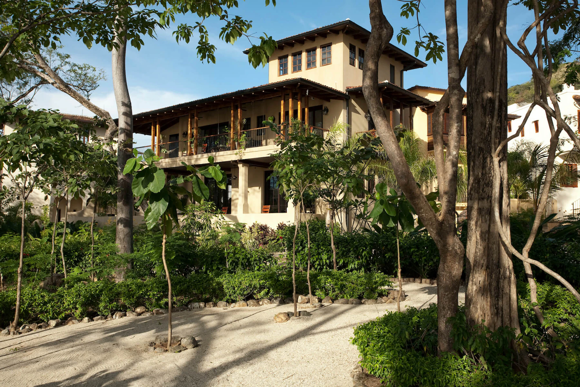 StuCasa | 21 Paseo del Mar