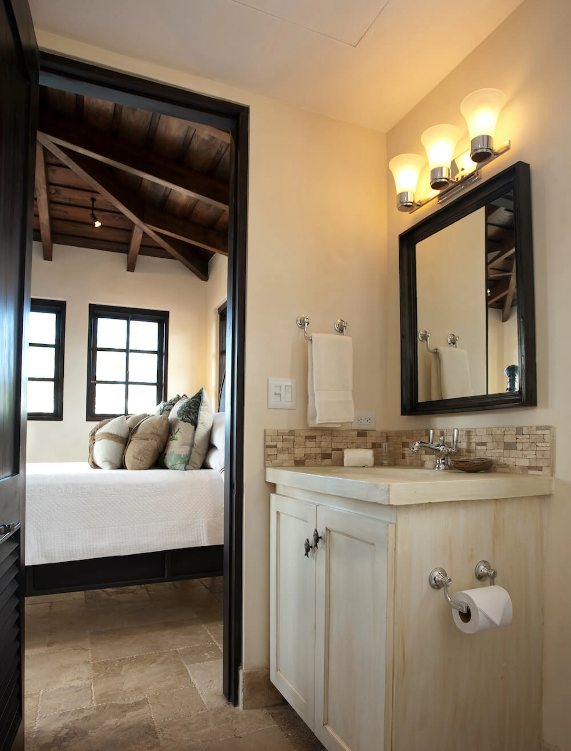 StuCasa | 21 Paseo del Mar