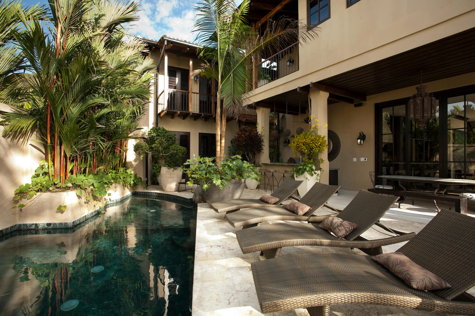 StuCasa | 21 Paseo del Mar