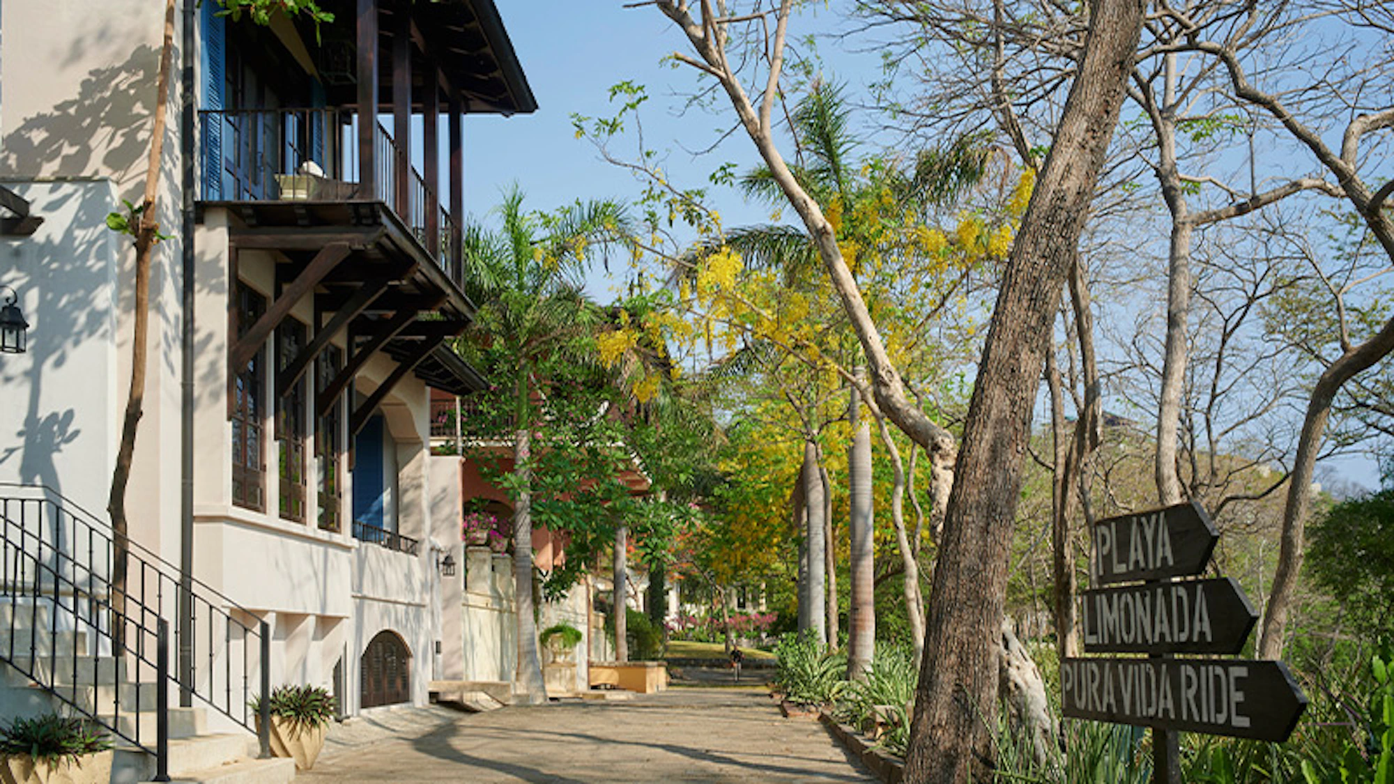 Casa Azul | 11 Paseo del Mar