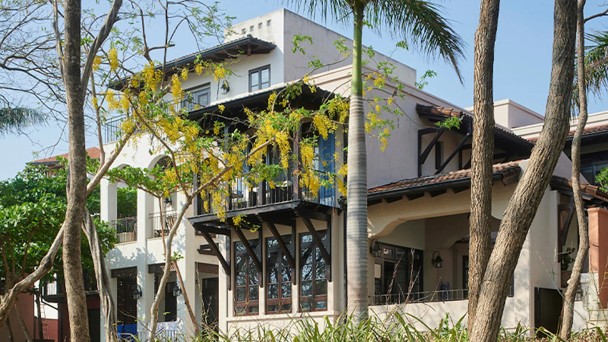 Casa Azul | 11 Paseo del Mar