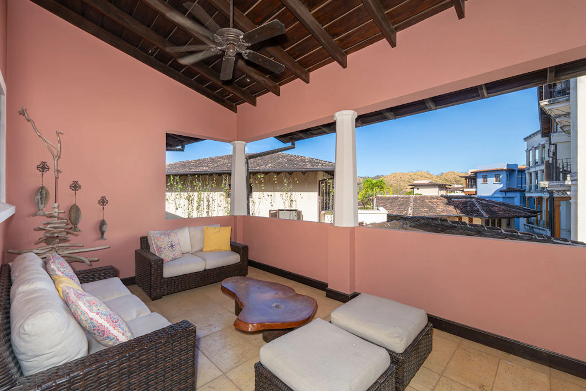 Flat | 38 Avenida La Antigua