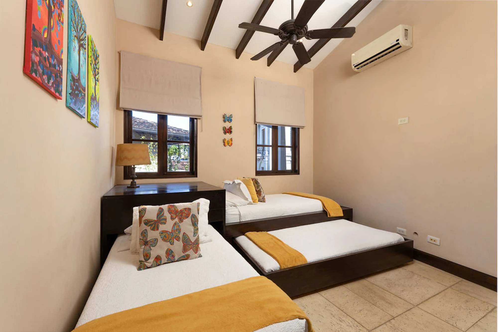 Flat | 38 Avenida La Antigua