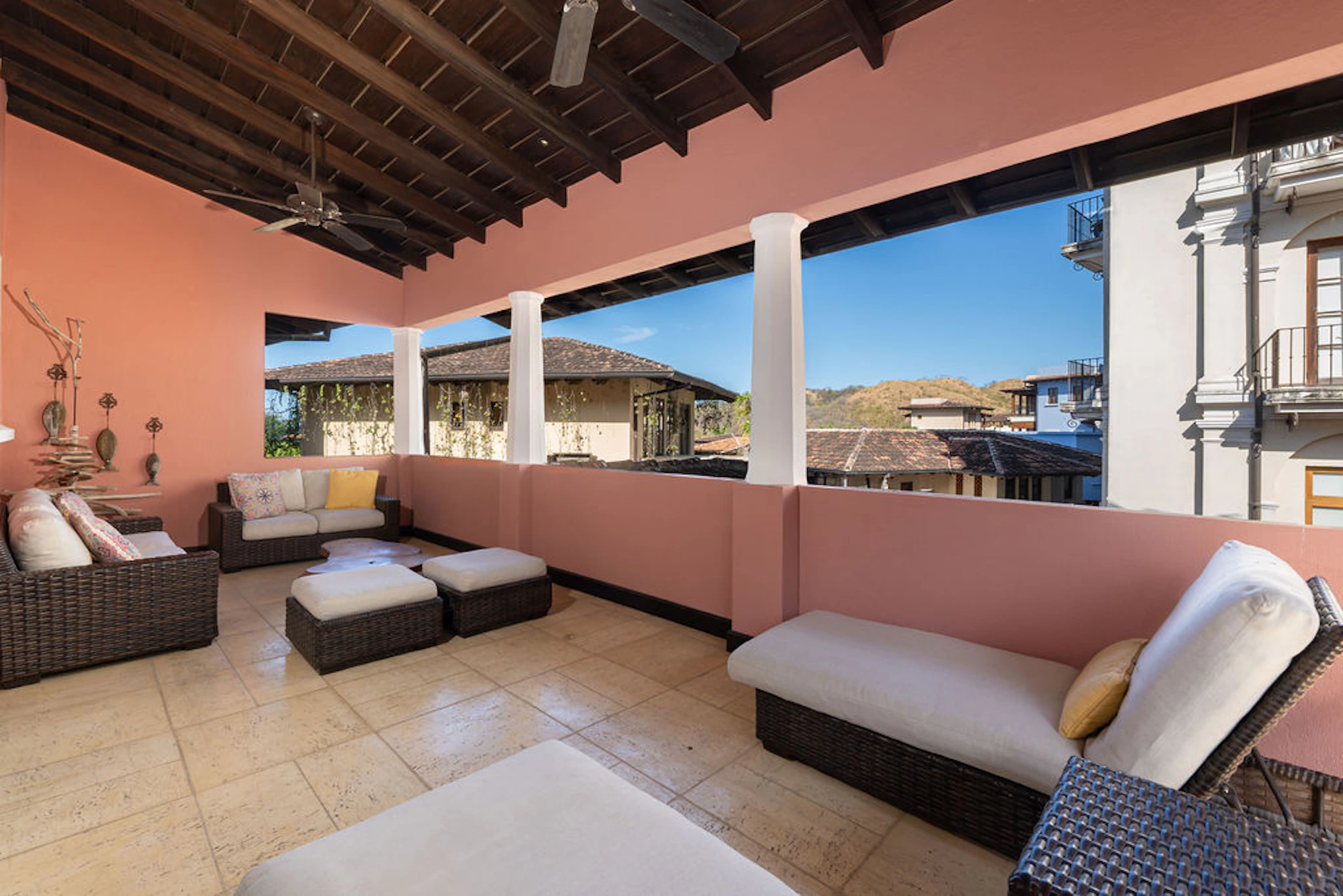 Flat | 38 Avenida La Antigua