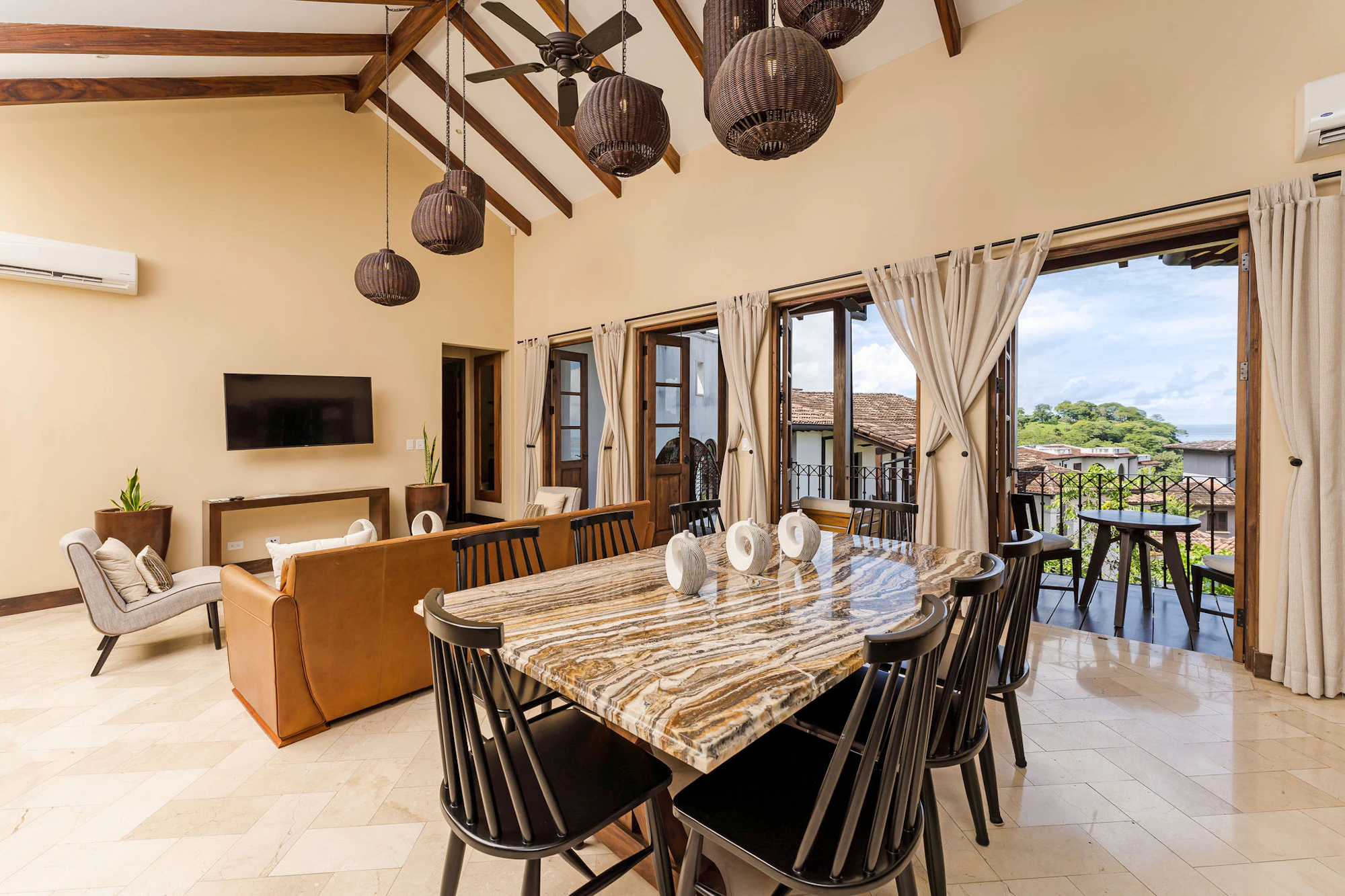 20 Plaza Carlota | 3 Bedroom