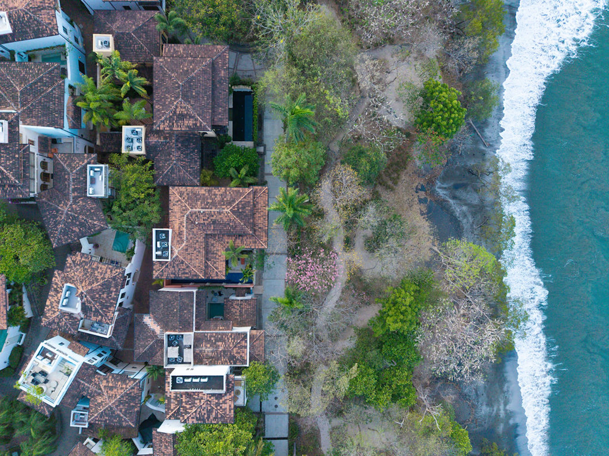 Casa Teja | 12 Paseo del Mar