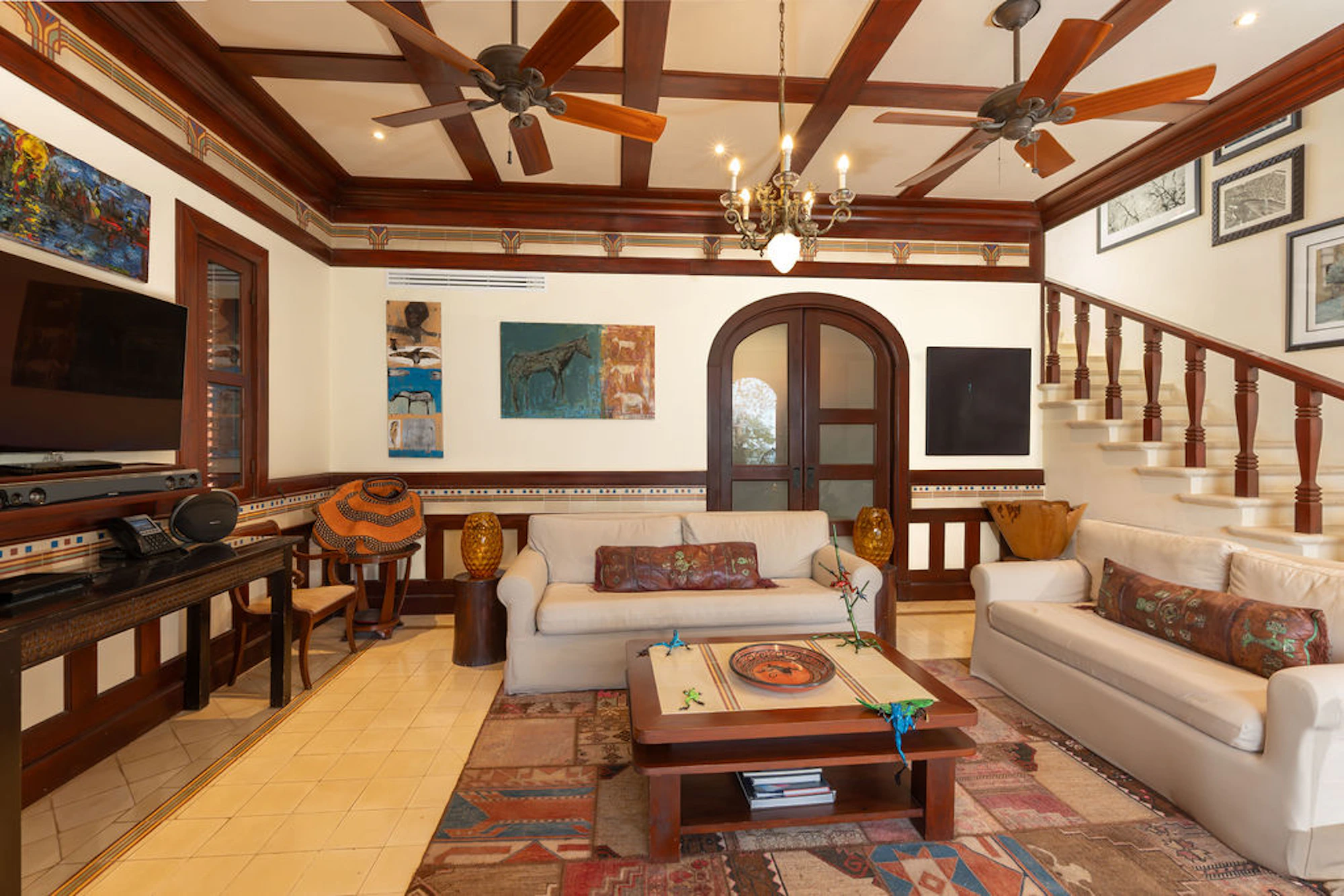 Casa Teja | 12 Paseo del Mar