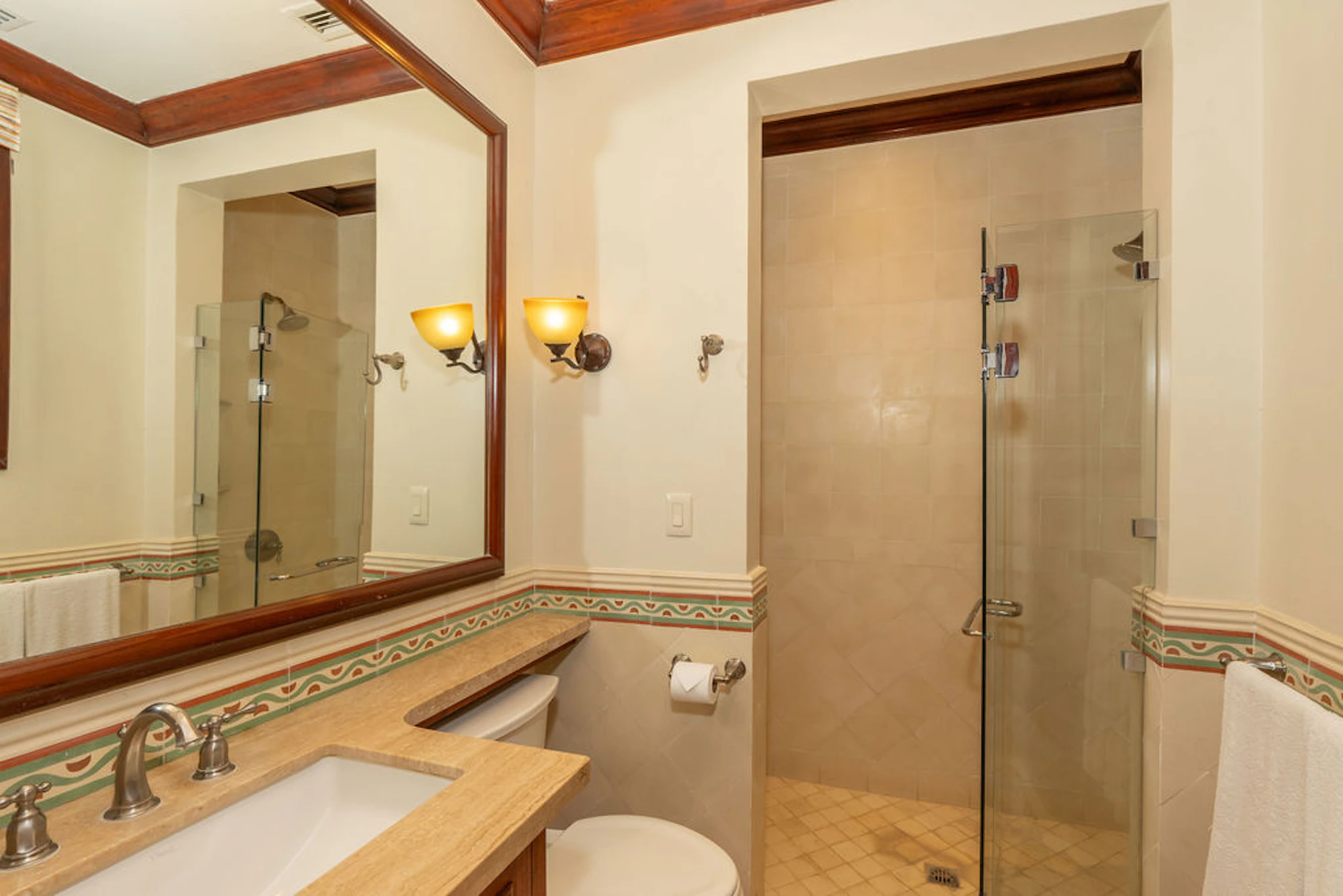 Casa Teja | 12 Paseo del Mar