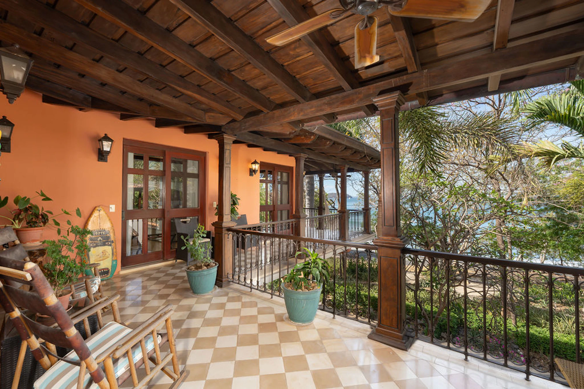 Casa Teja | 12 Paseo del Mar