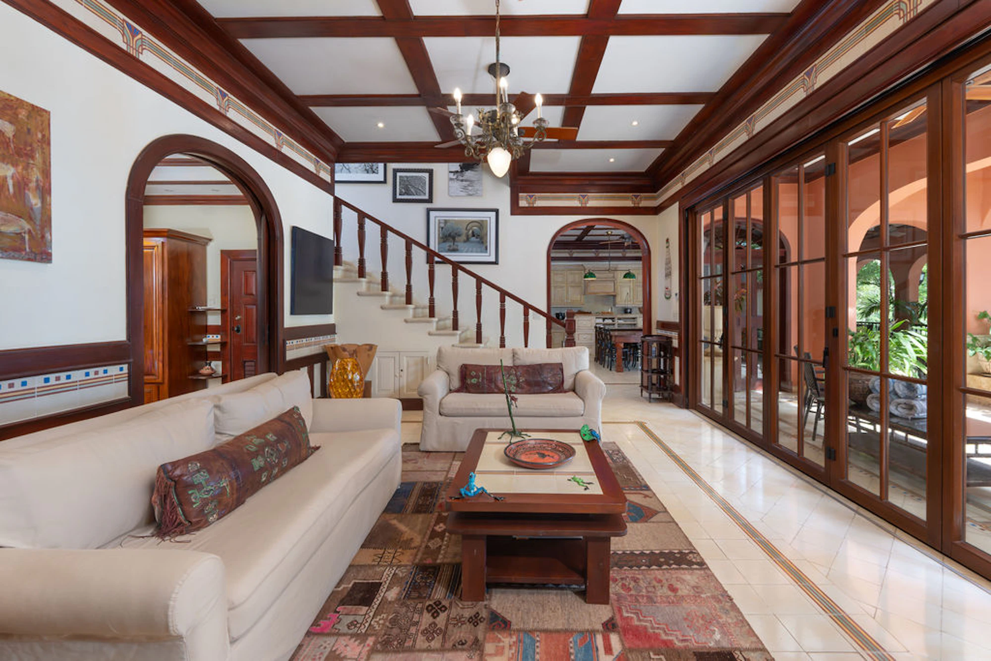 Casa Teja | 12 Paseo del Mar