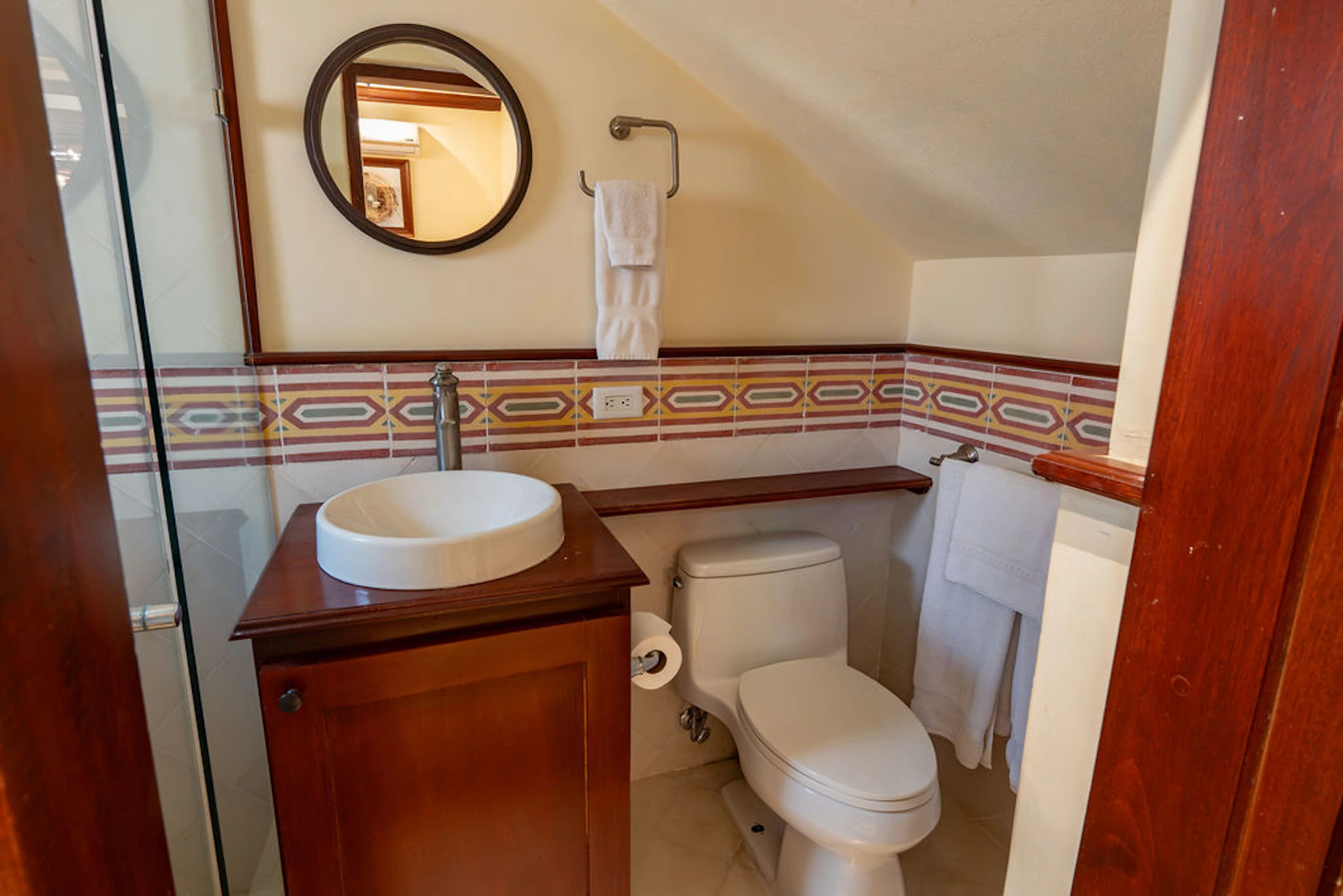 Casa Teja | 12 Paseo del Mar