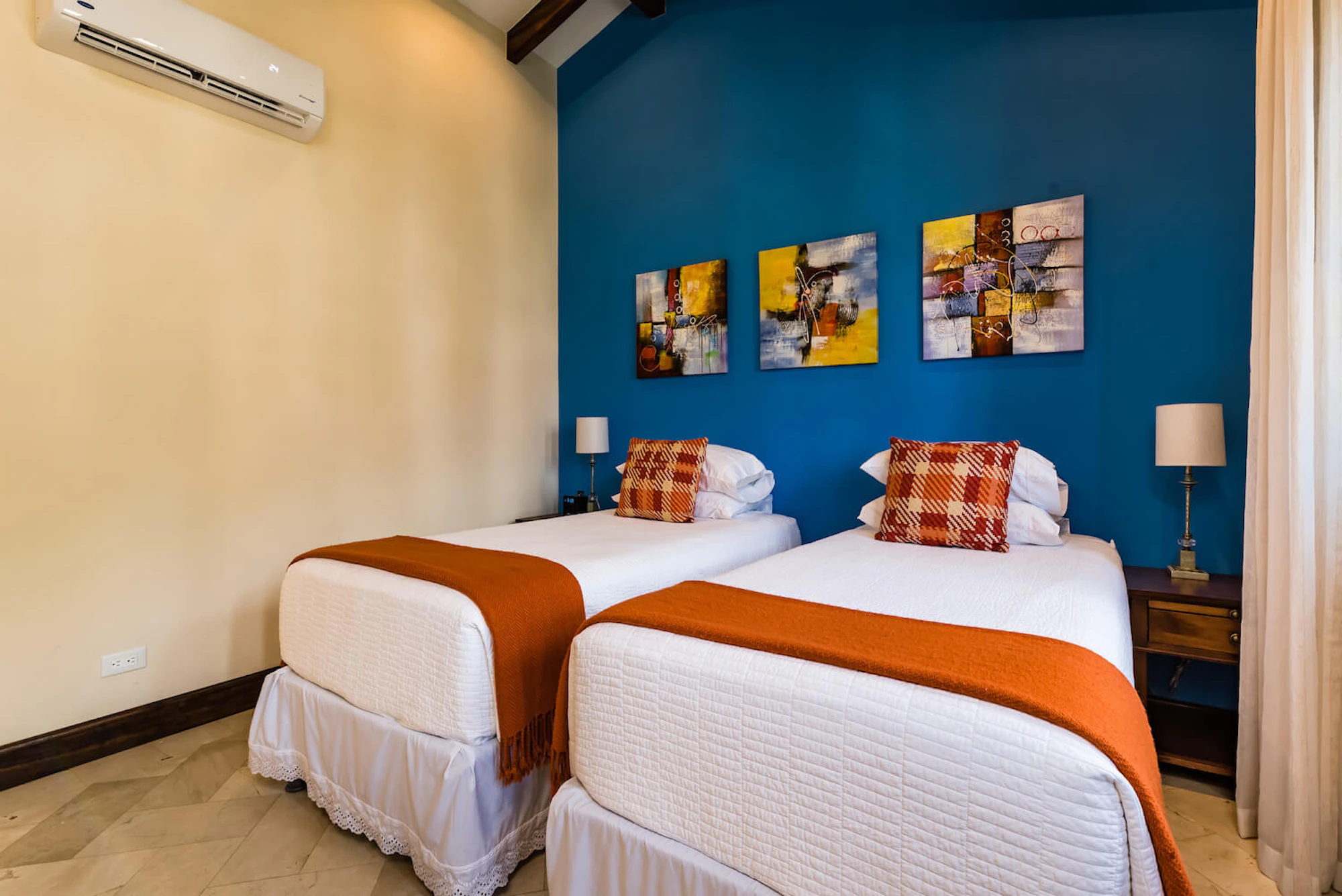 Flat | 36 Plaza Carlota