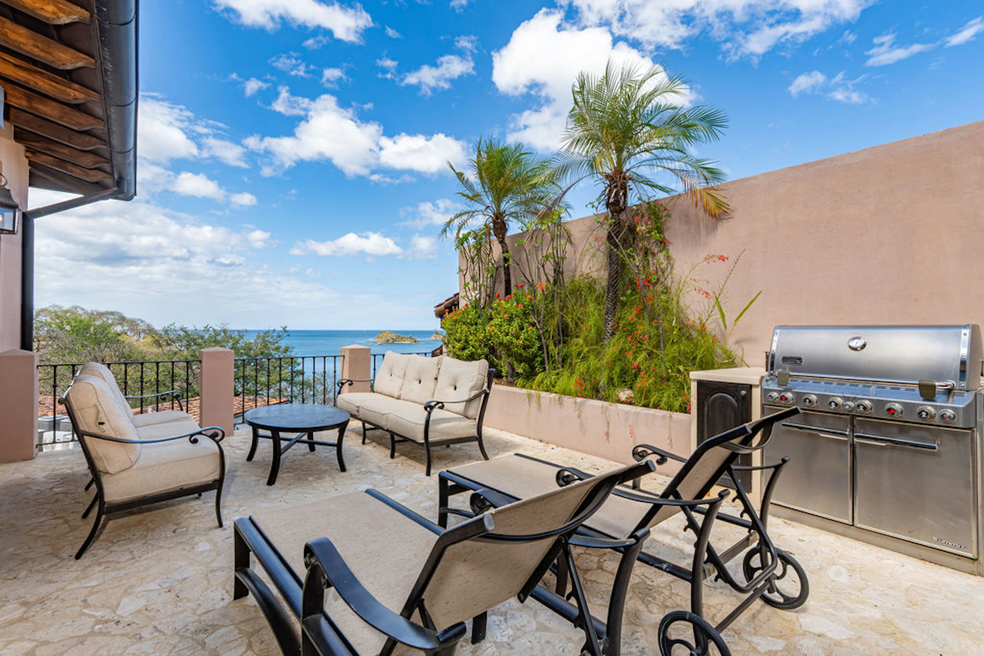 Casa | 16 Calle Virginia