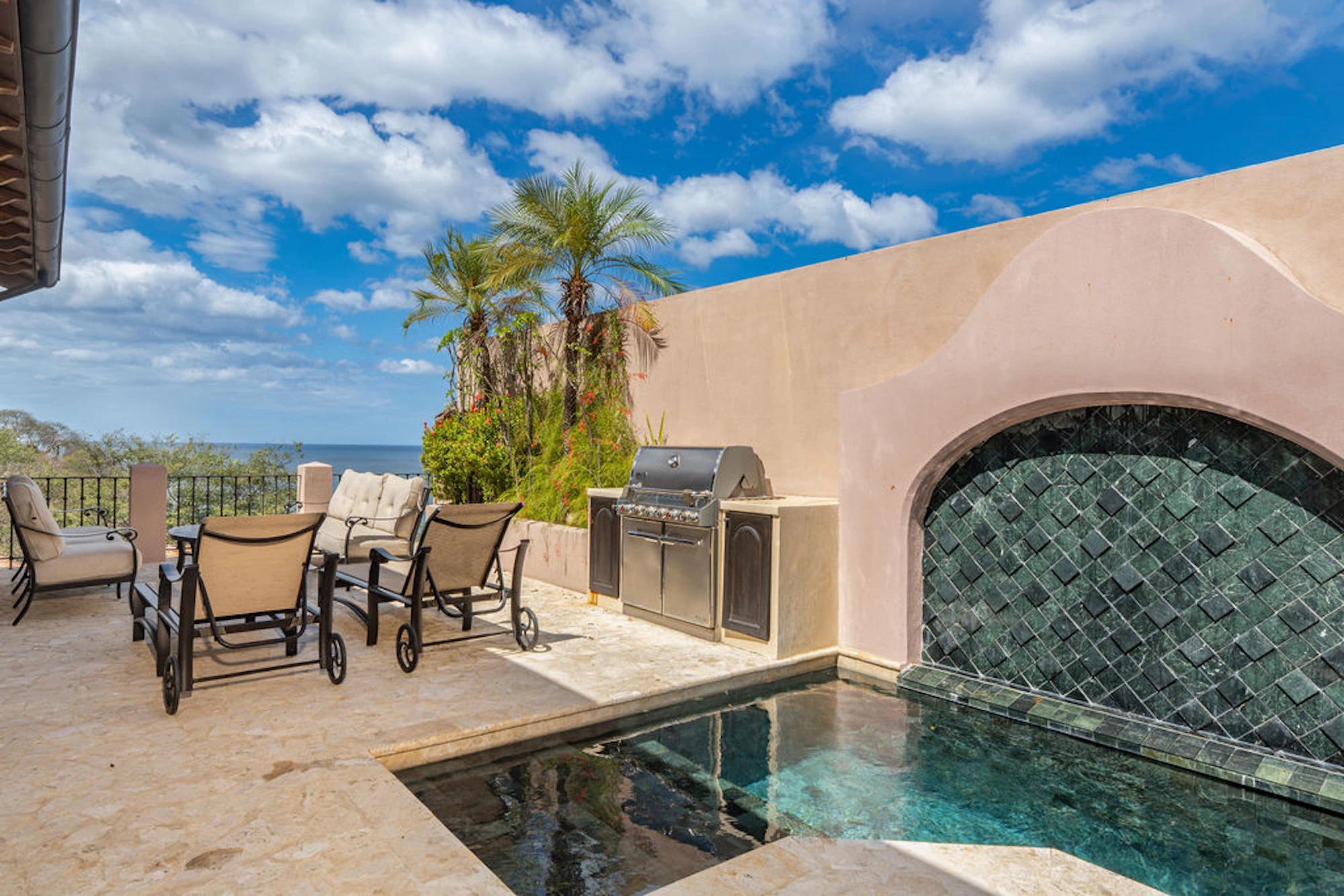 Casa | 16 Calle Virginia