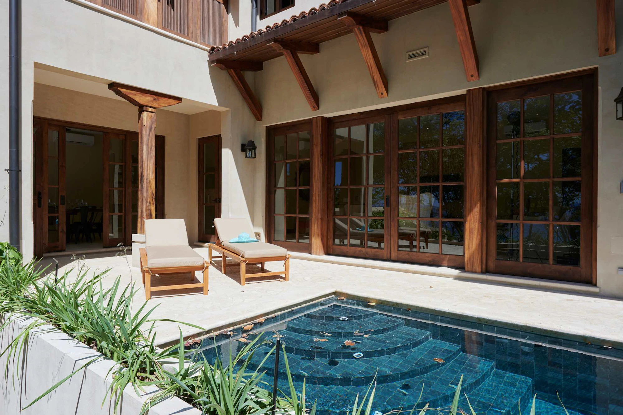 Casa Los Monos | 23 Calle Cartagena