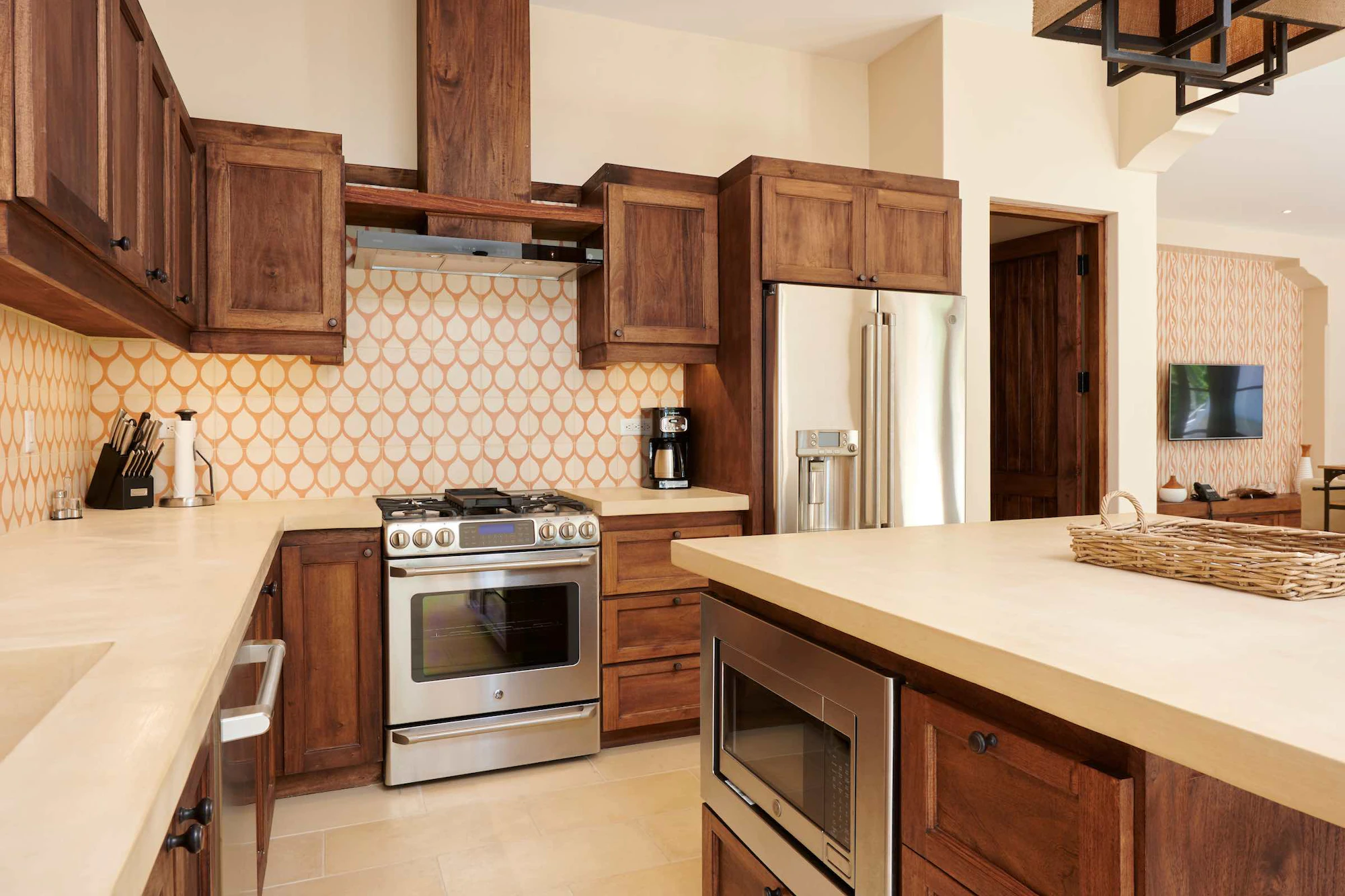 Casa Los Monos | 23 Calle Cartagena