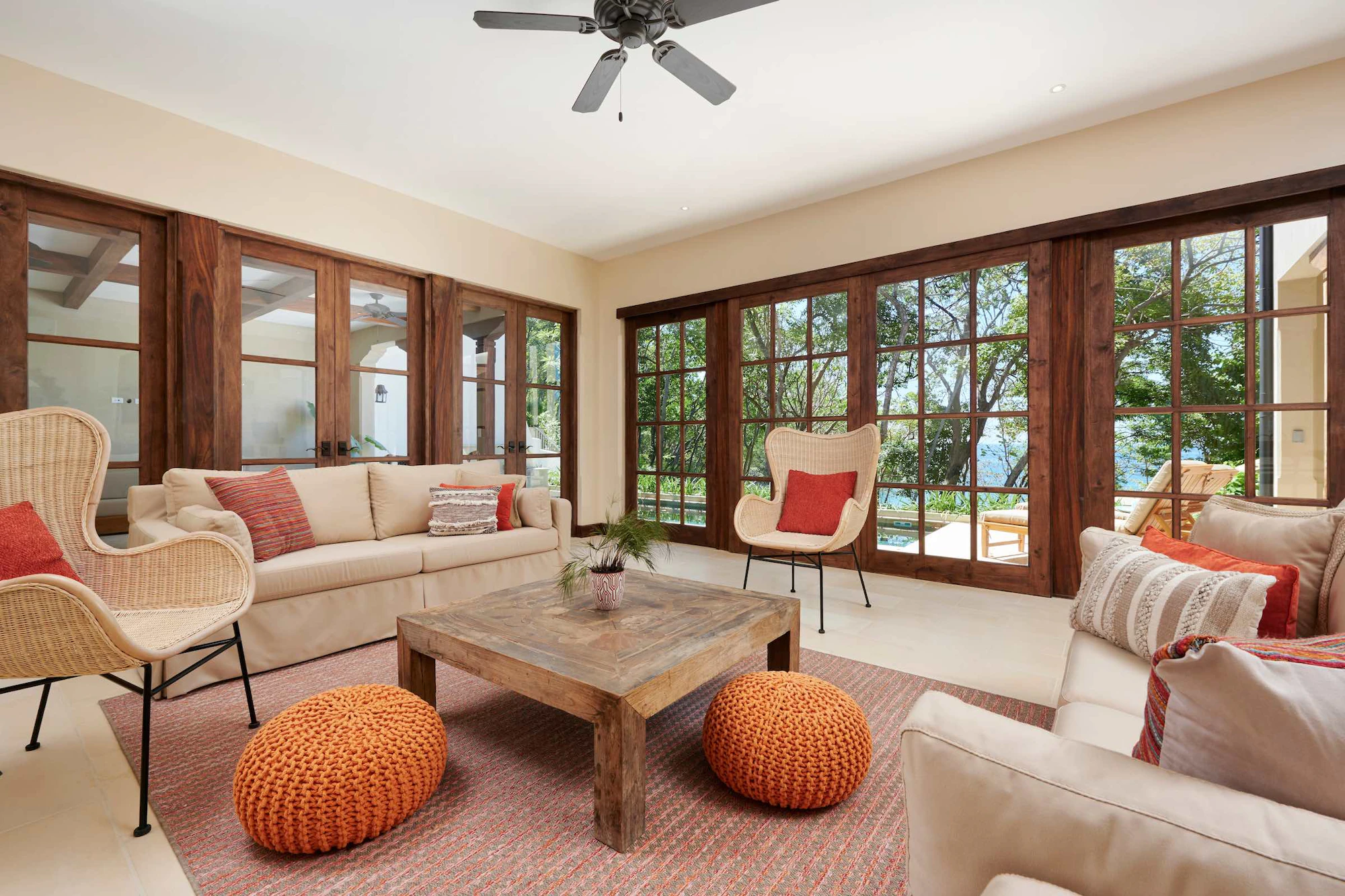 Casa Los Monos | 23 Calle Cartagena