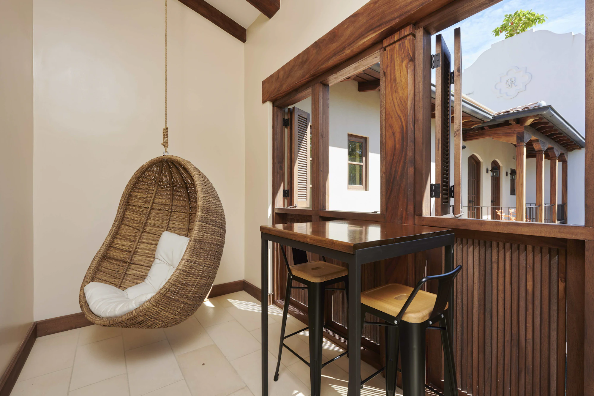 Casa Los Monos | 23 Calle Cartagena