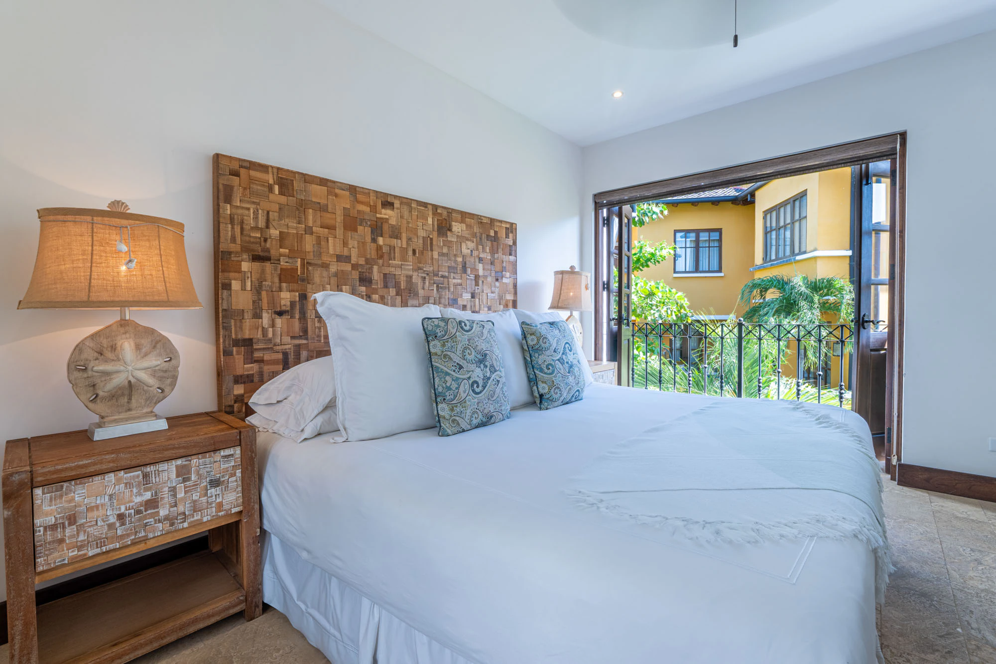 Flat | 26 Plaza Carlota