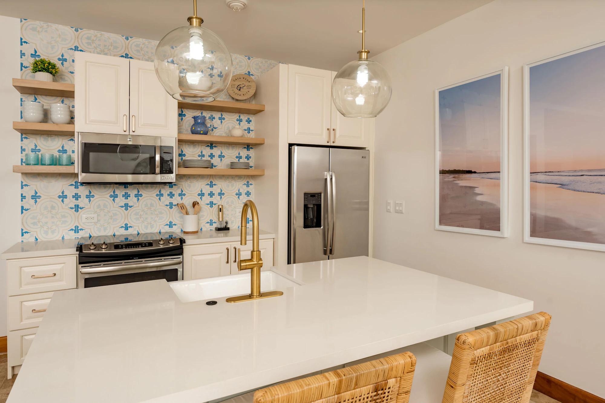 Casa Rana | 34 Plaza Central