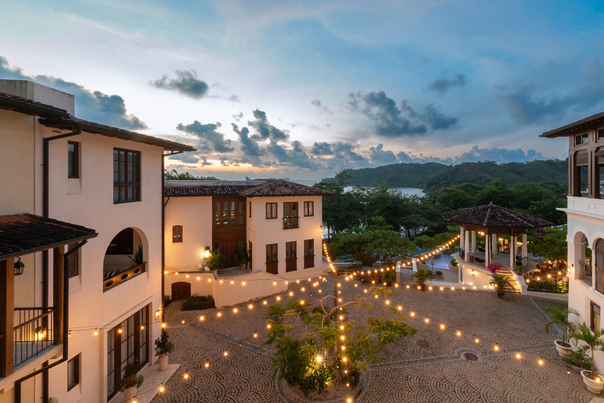 Casa Plumeria | 8 Calle Virginia