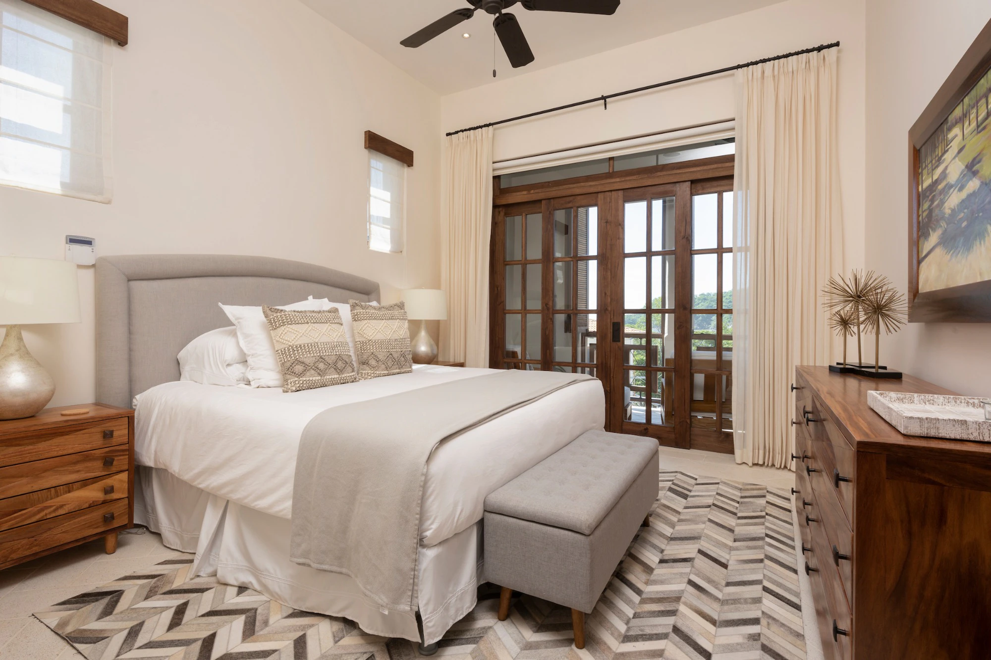 Casa Plumeria | 8 Calle Virginia