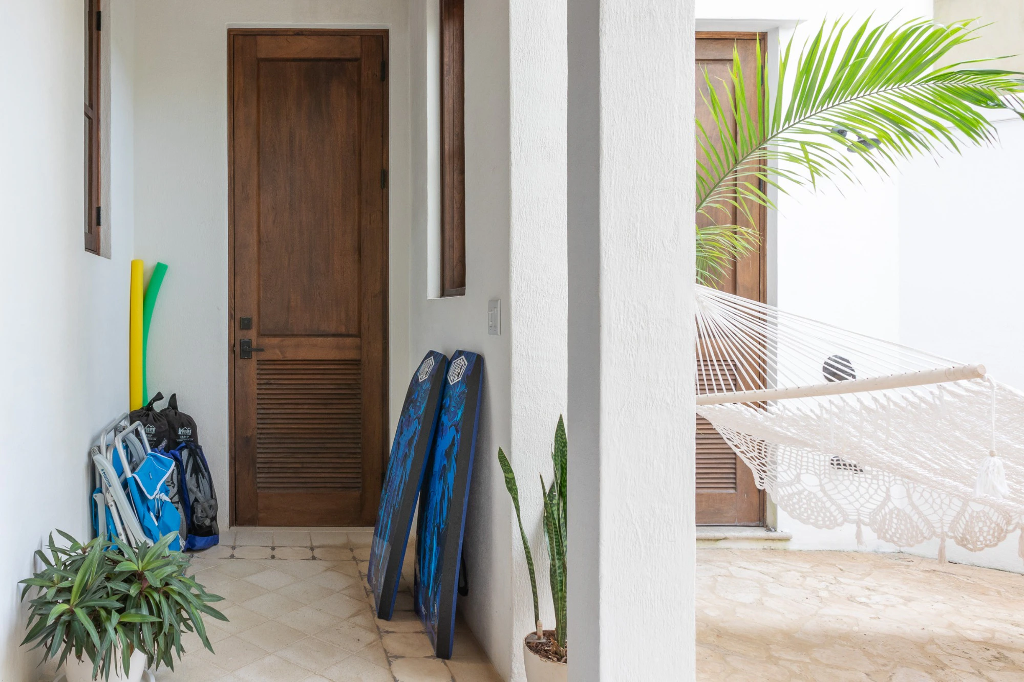 Casa Plumeria | 8 Calle Virginia