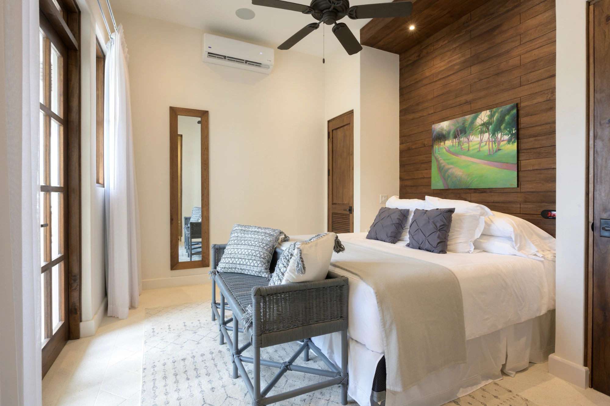 Casa Plumeria | 8 Calle Virginia