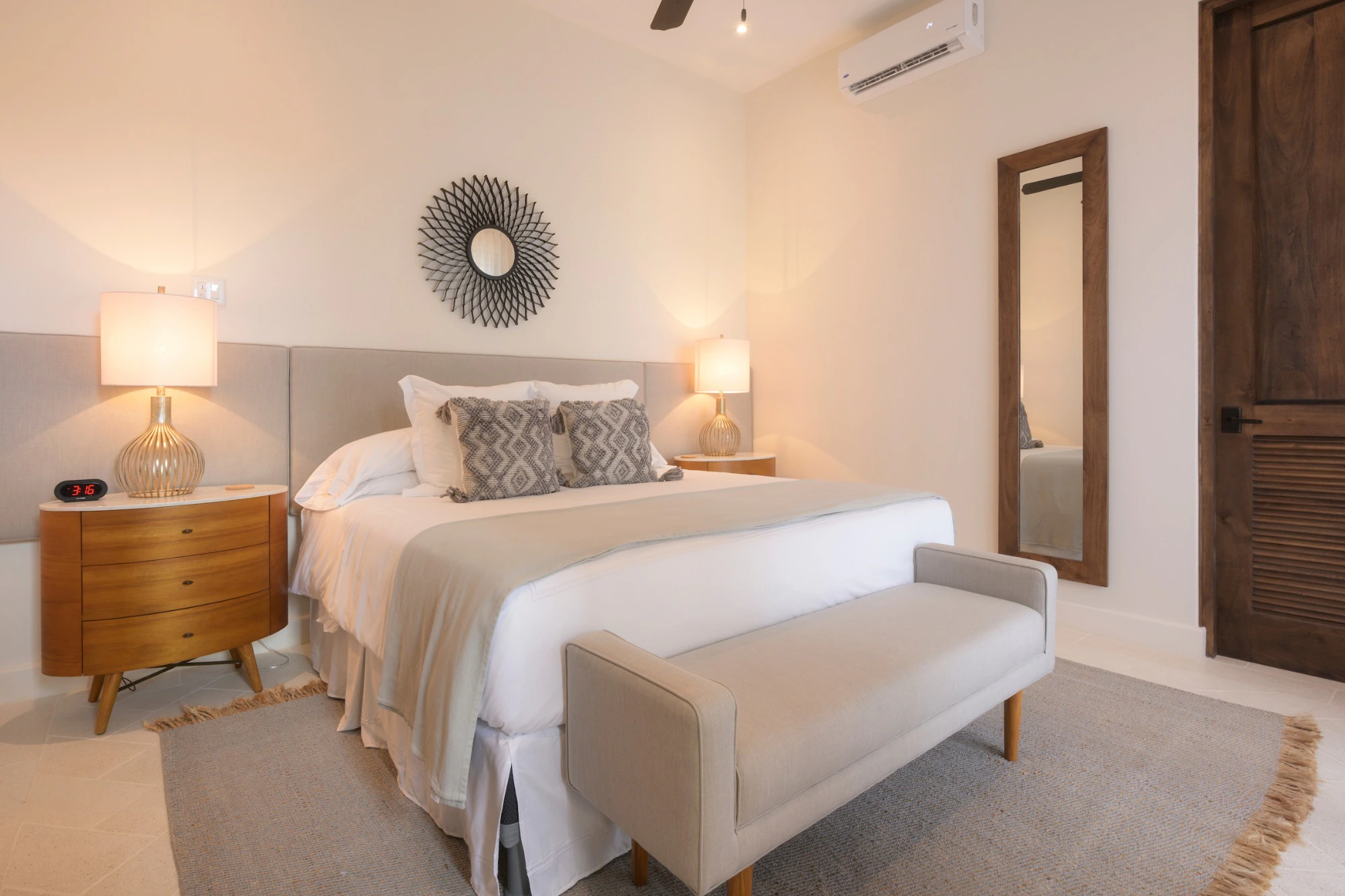 Casa Plumeria | 8 Calle Virginia