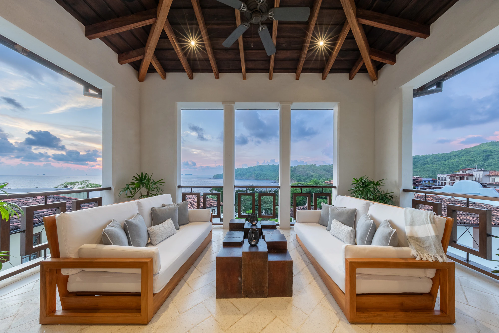 Casa Plumeria | 8 Calle Virginia