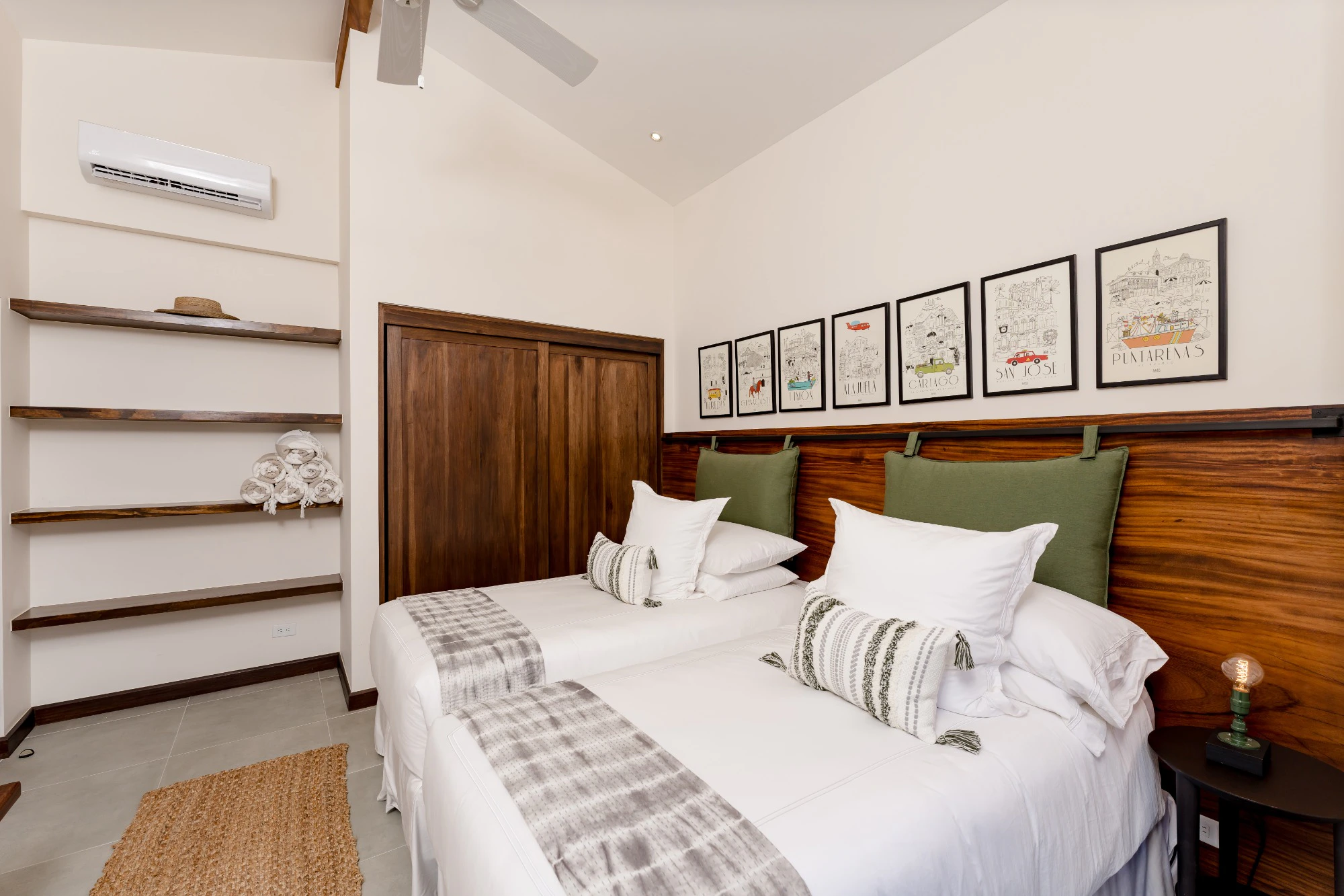 Coralina Flat | 206 Plaza Pienza