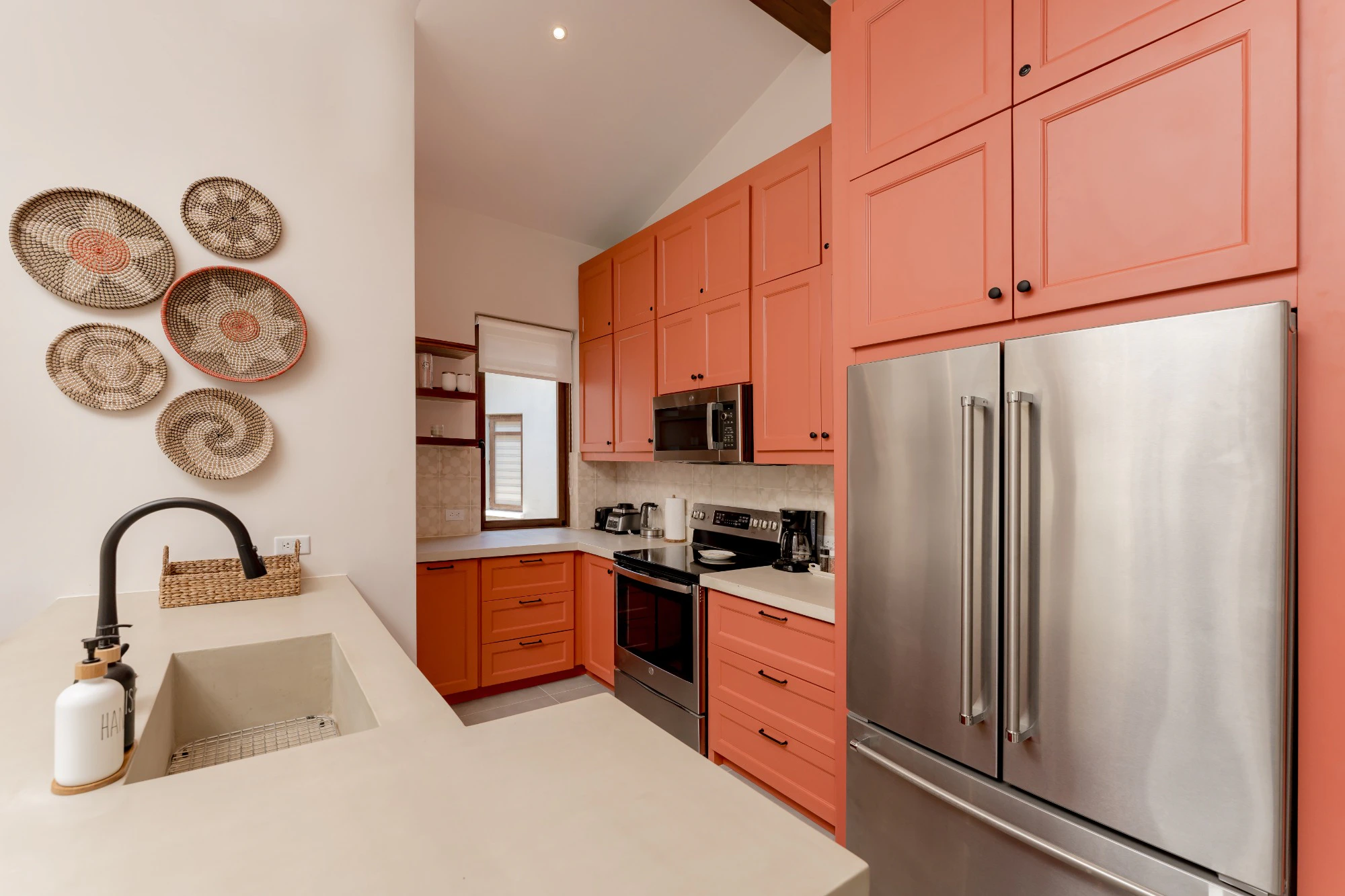 Coralina Flat | 206 Plaza Pienza