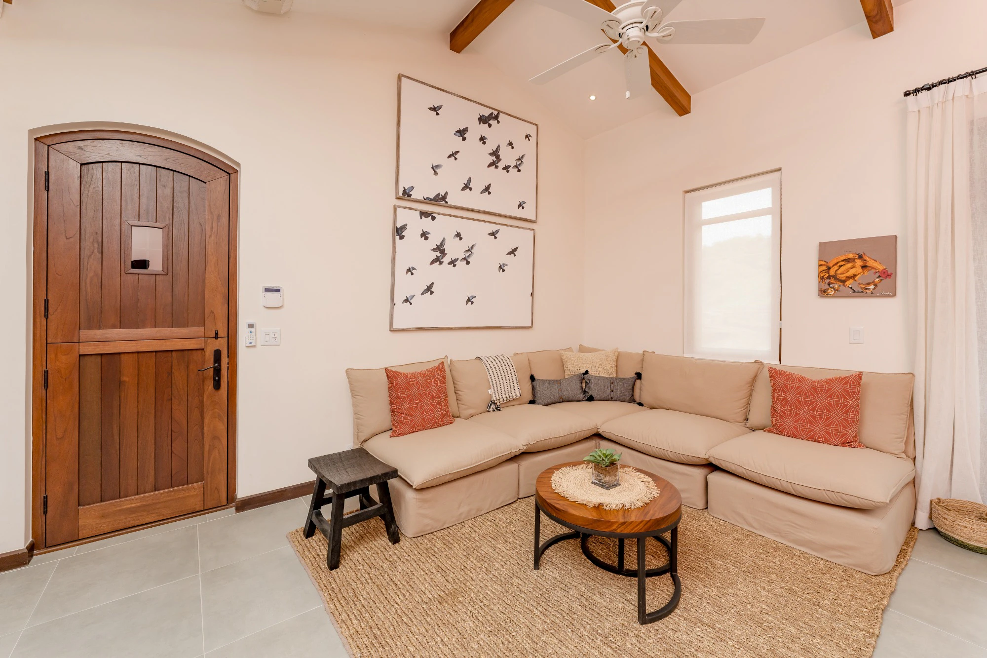 Coralina Flat | 206 Plaza Pienza