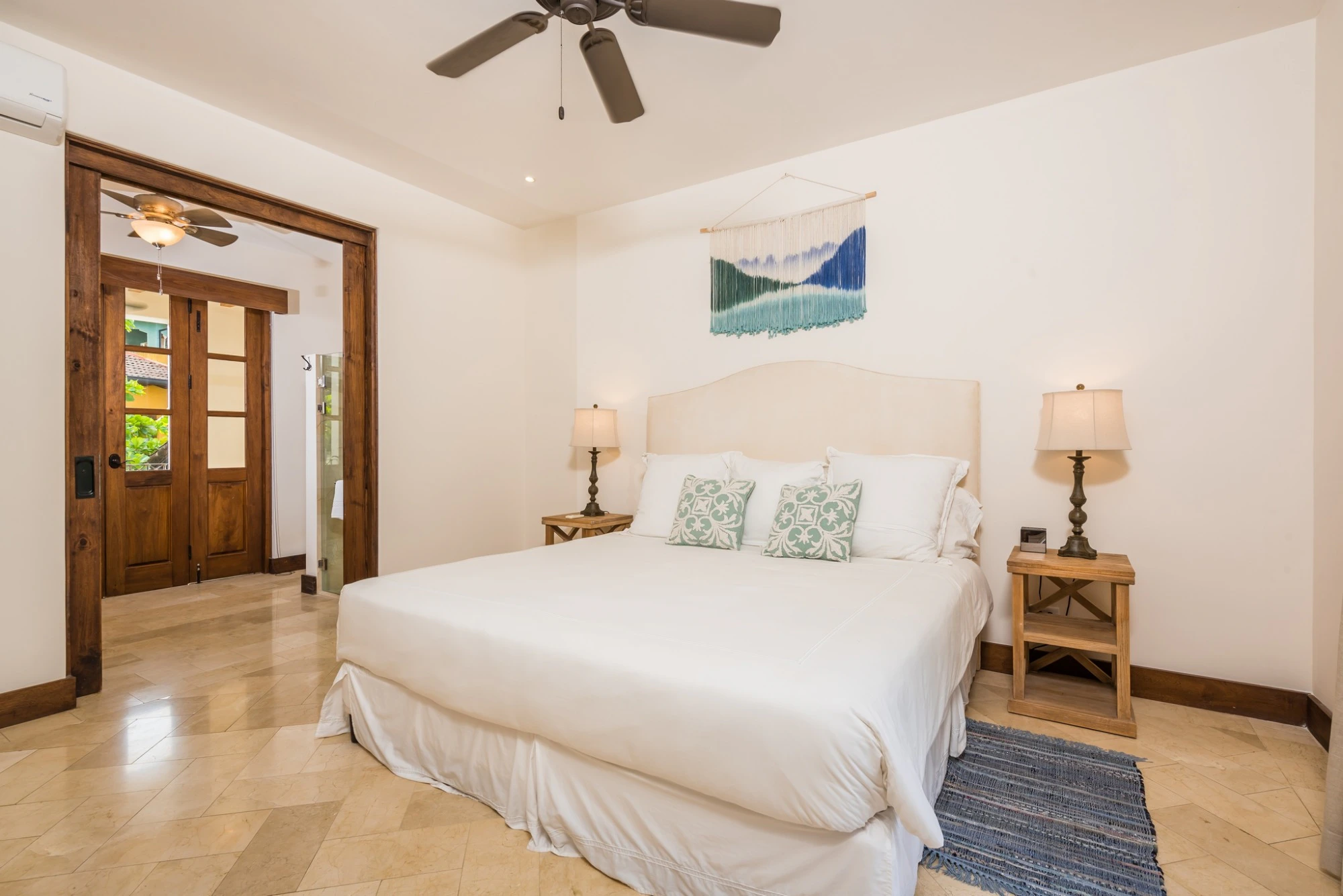 Flat | 24 Plaza Carlota