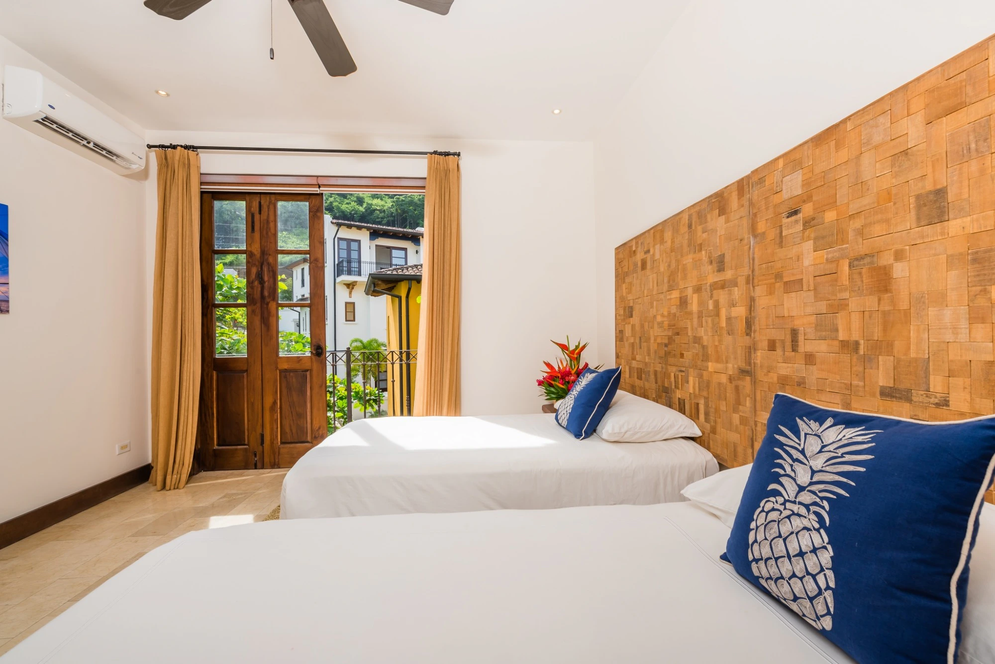 Flat | 24 Plaza Carlota