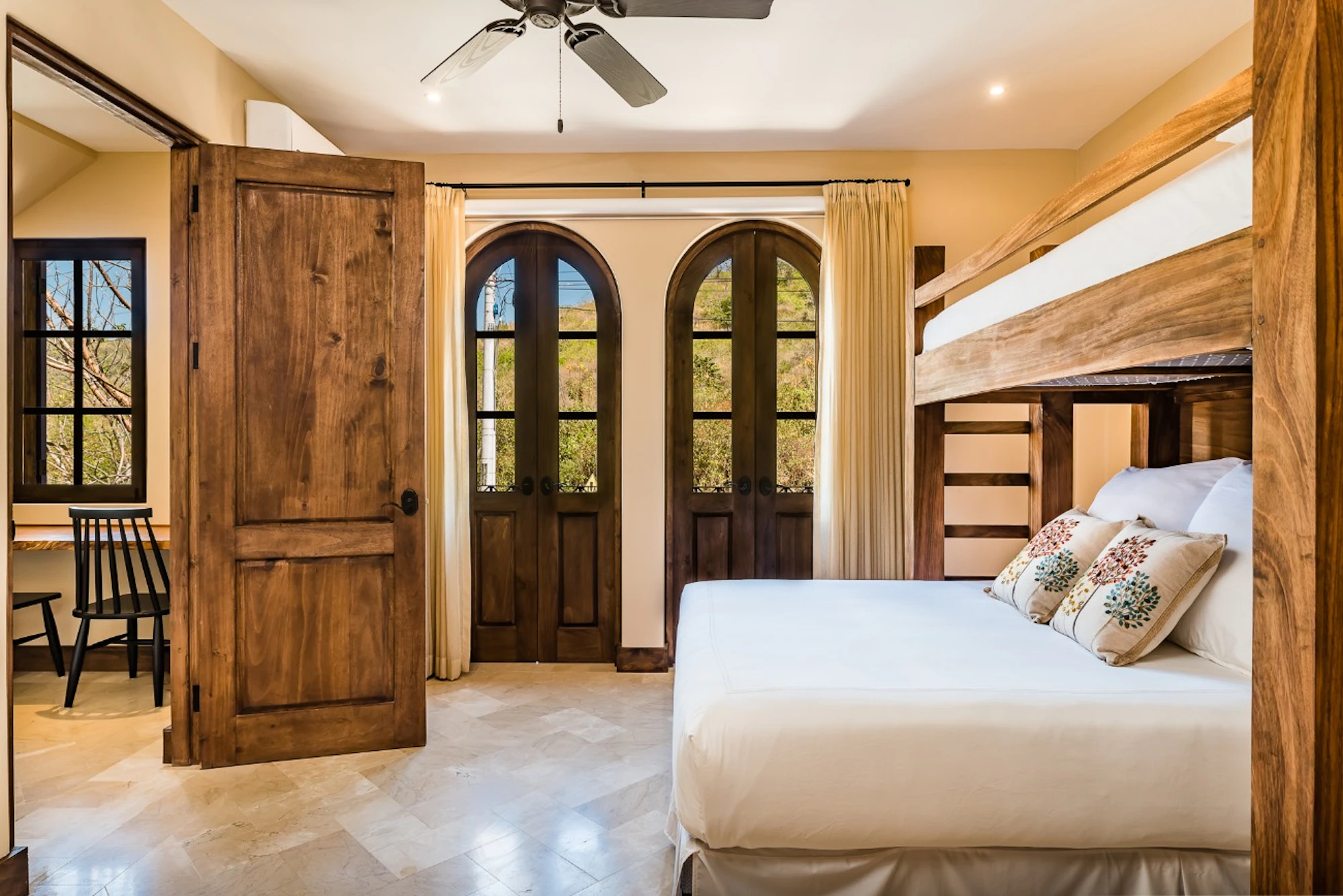 20 Plaza Carlota | 3 Bedroom