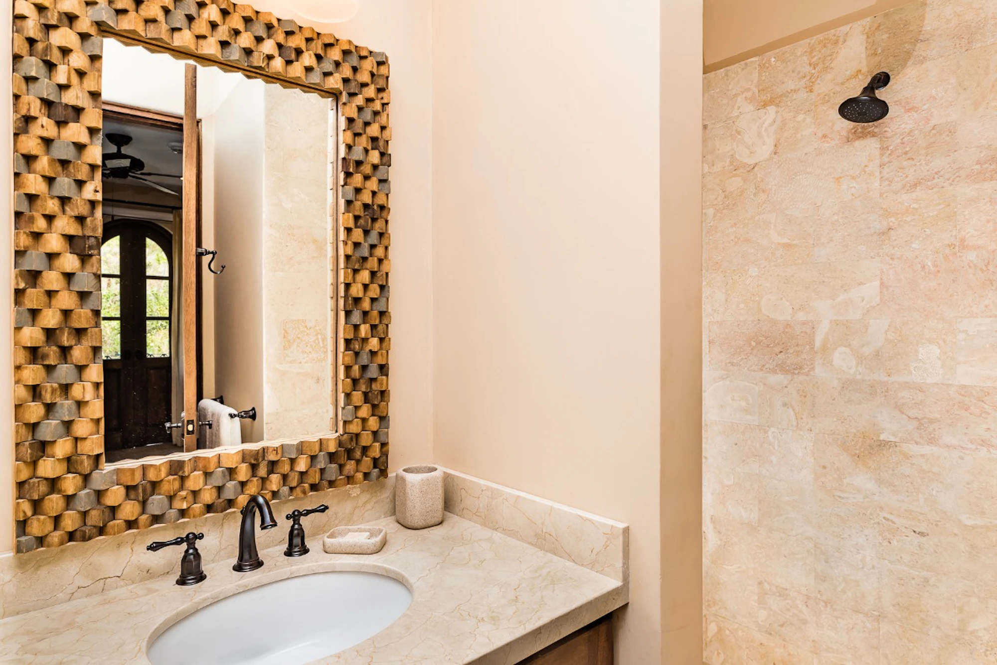 20 Plaza Carlota | 3 Bedroom