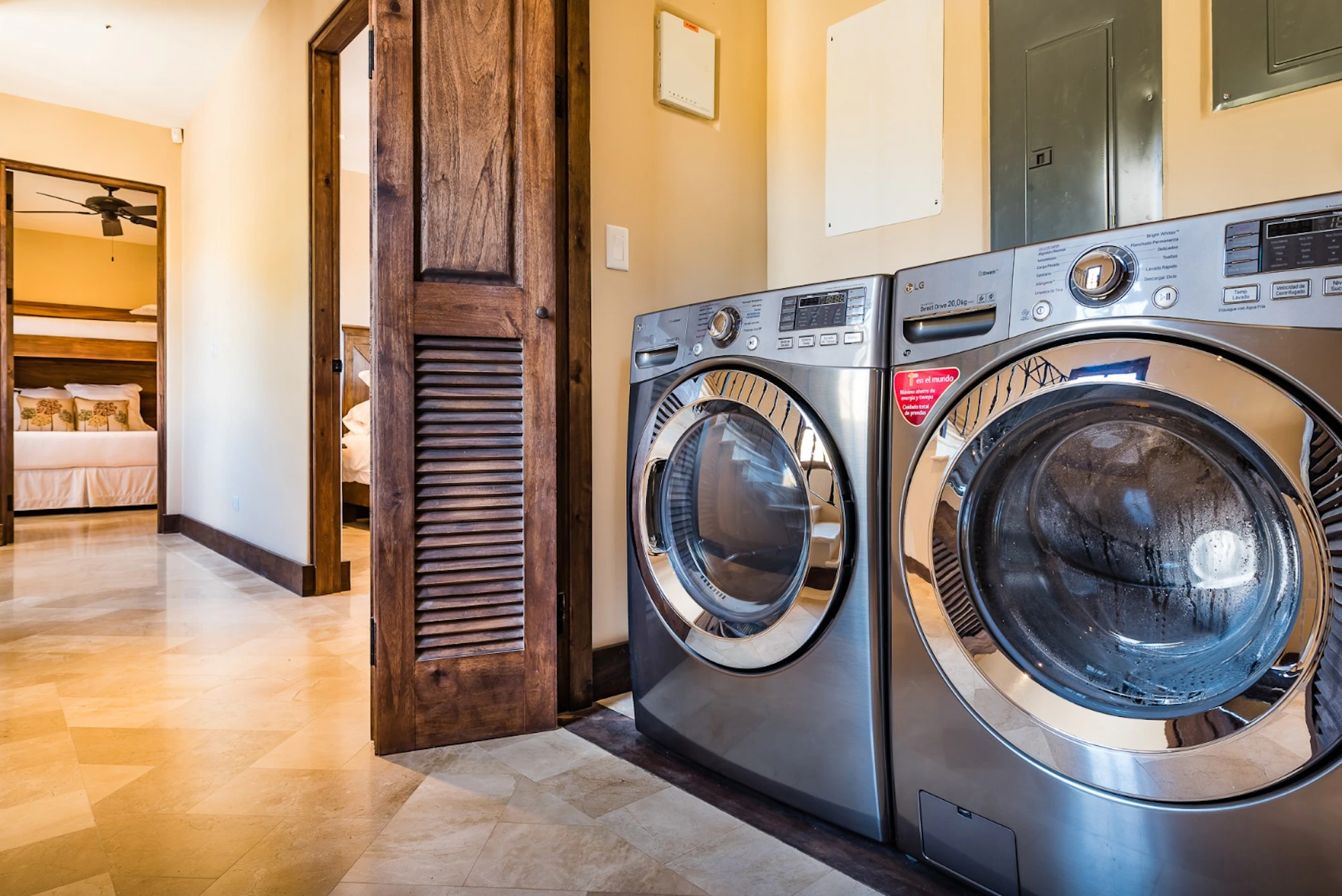 20 Plaza Carlota | 3 Bedroom