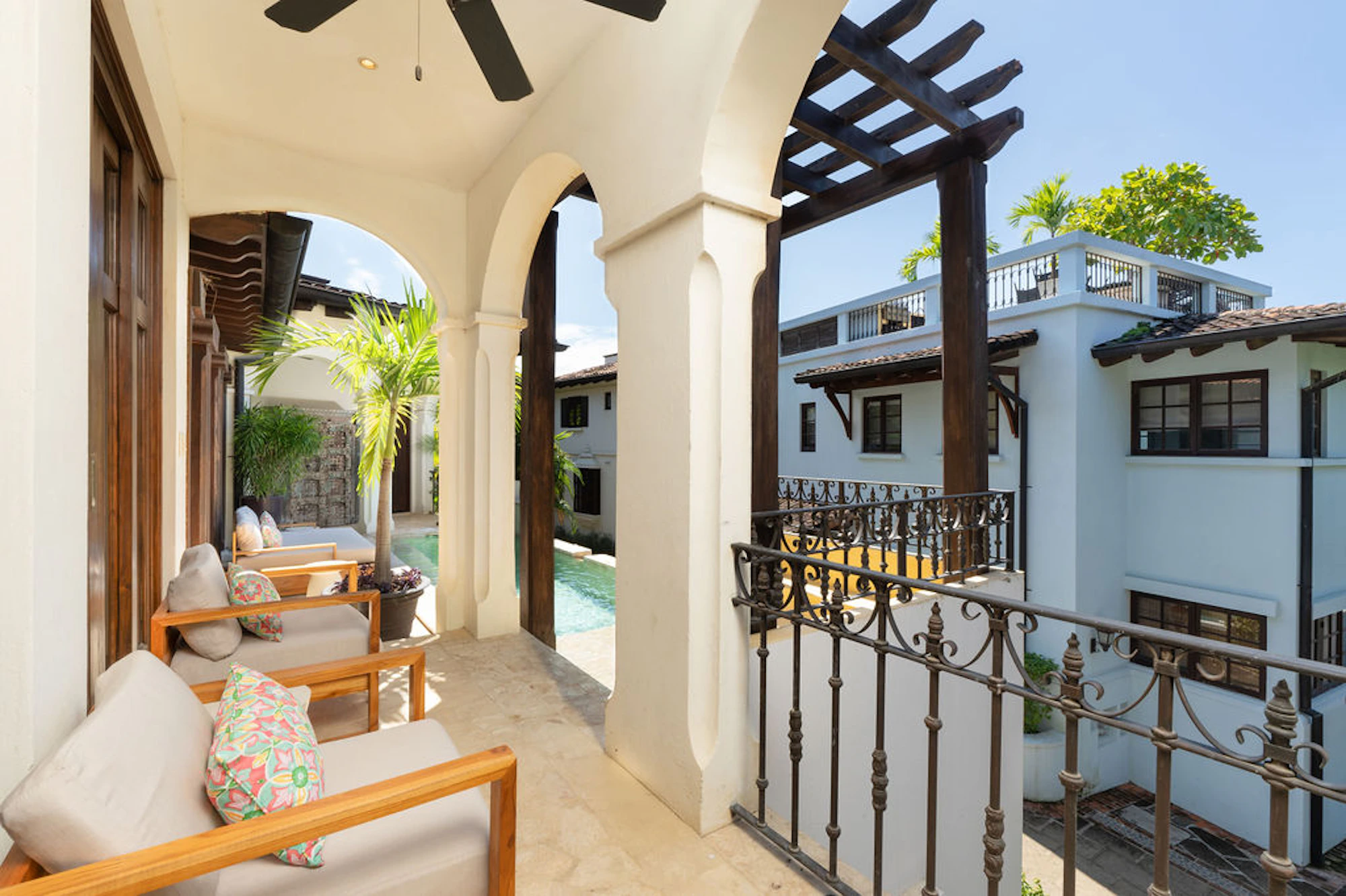 Casa Caura | 5 Calle la Ronda